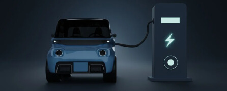 Carro eléctrico usado siendo cargado, de las mejpres alternativas en este 2025