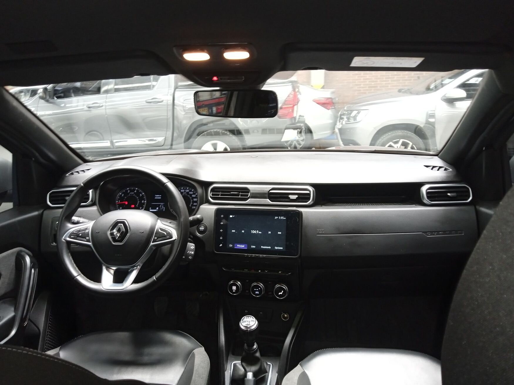 Renault - Duster - 2024 image number 11