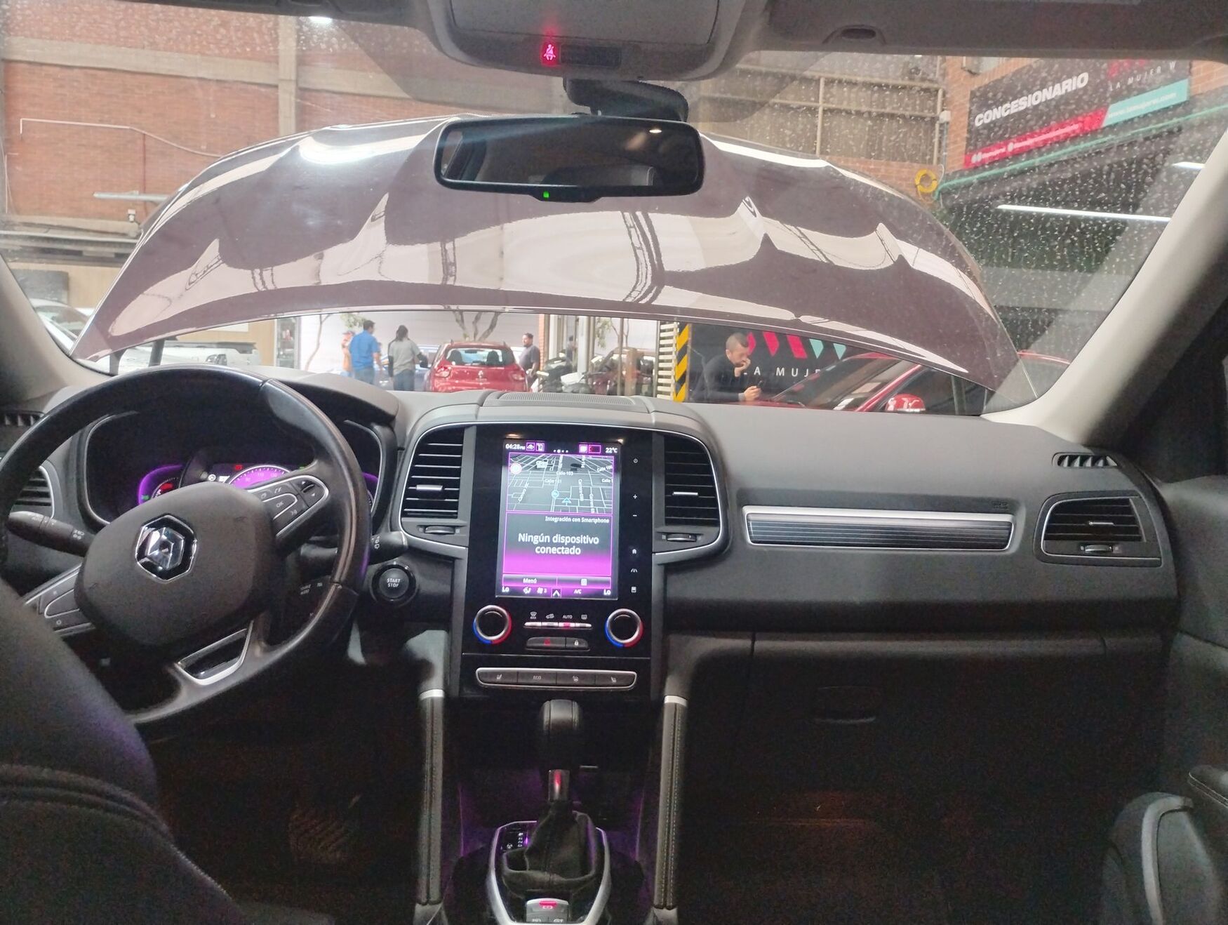 Renault - Koleos - 2023 image number 2