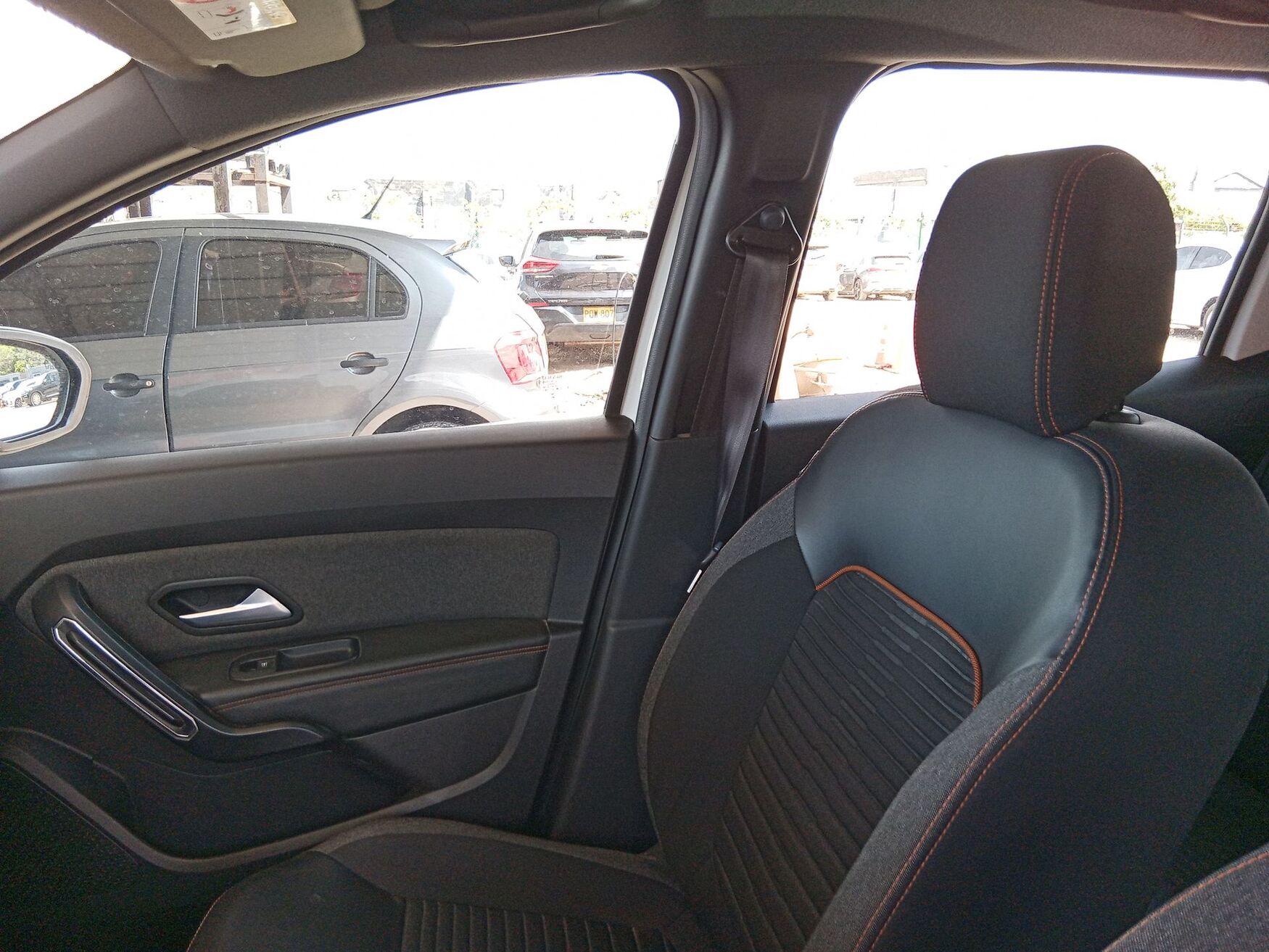 Renault - Duster - 2025 image number 3