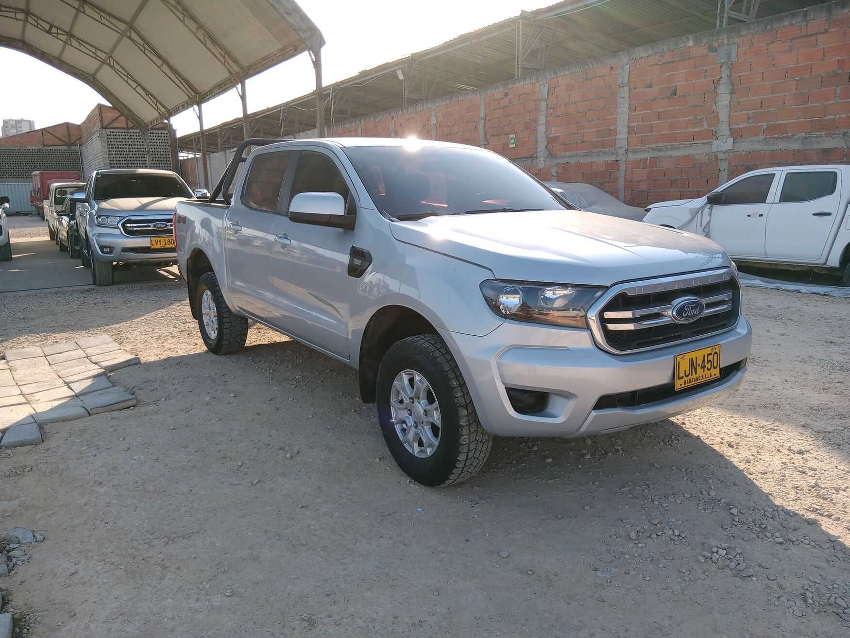 Ford - Ranger - 2023 image number 1