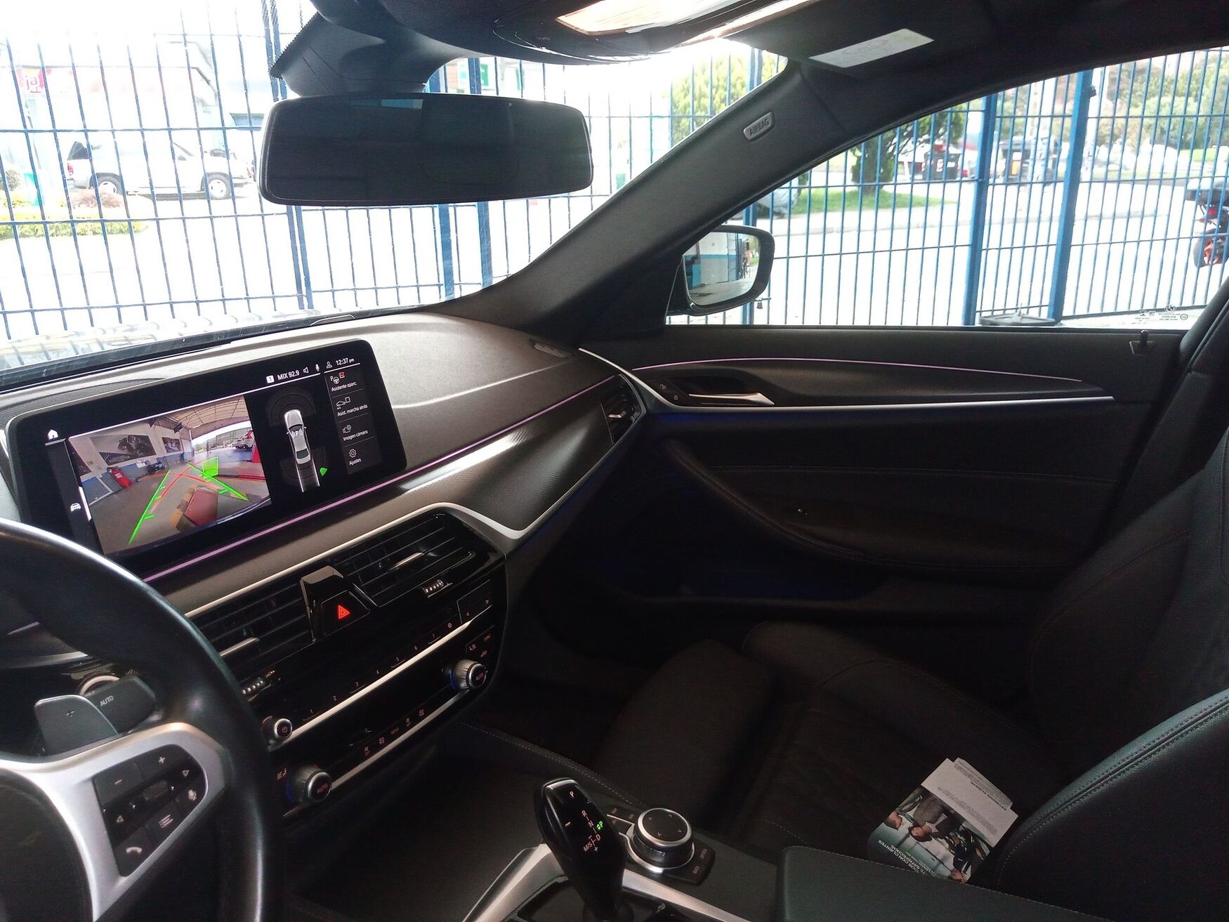 BMW - 530i - 2023 image number 2