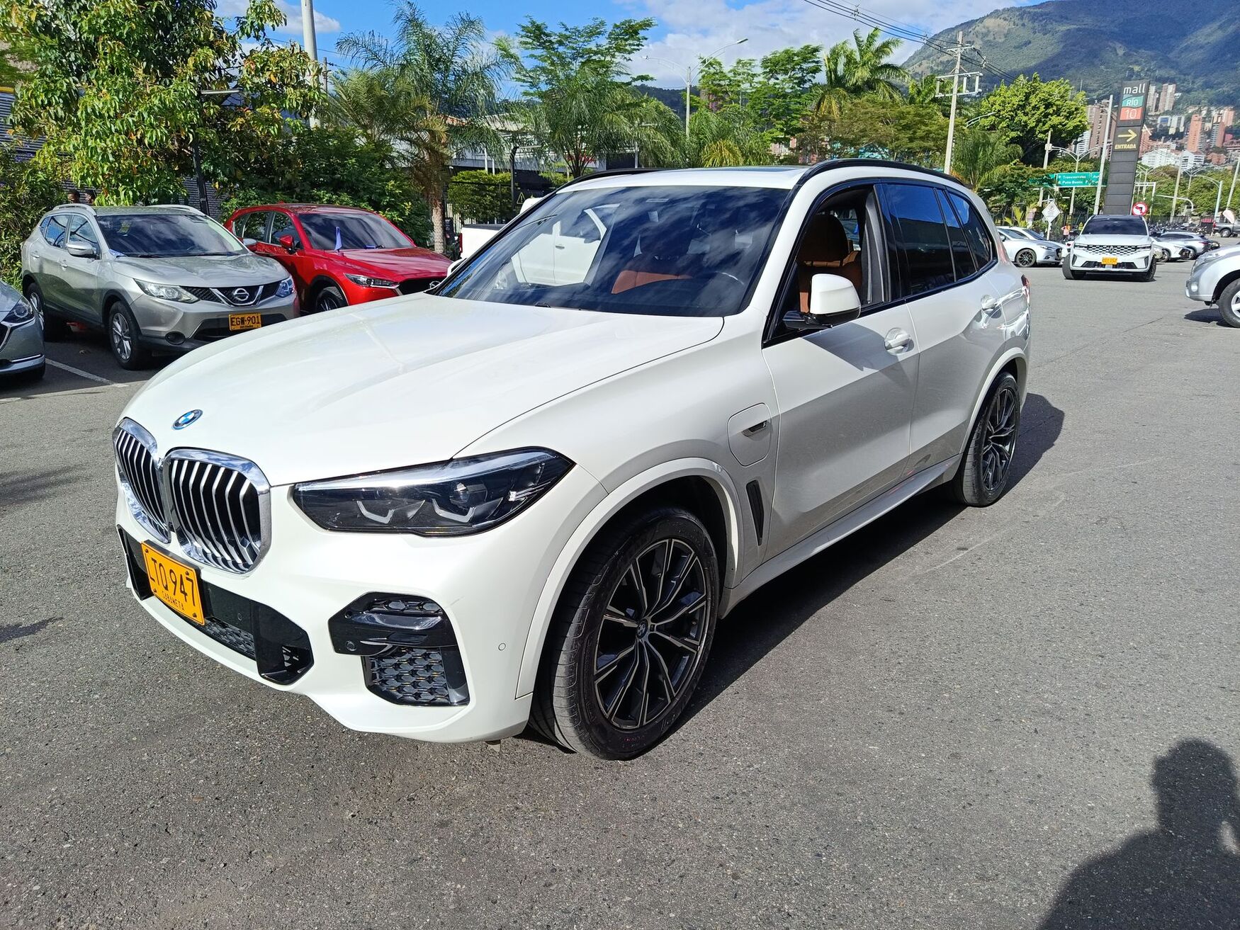 BMW - X5 - 2023 image number 5
