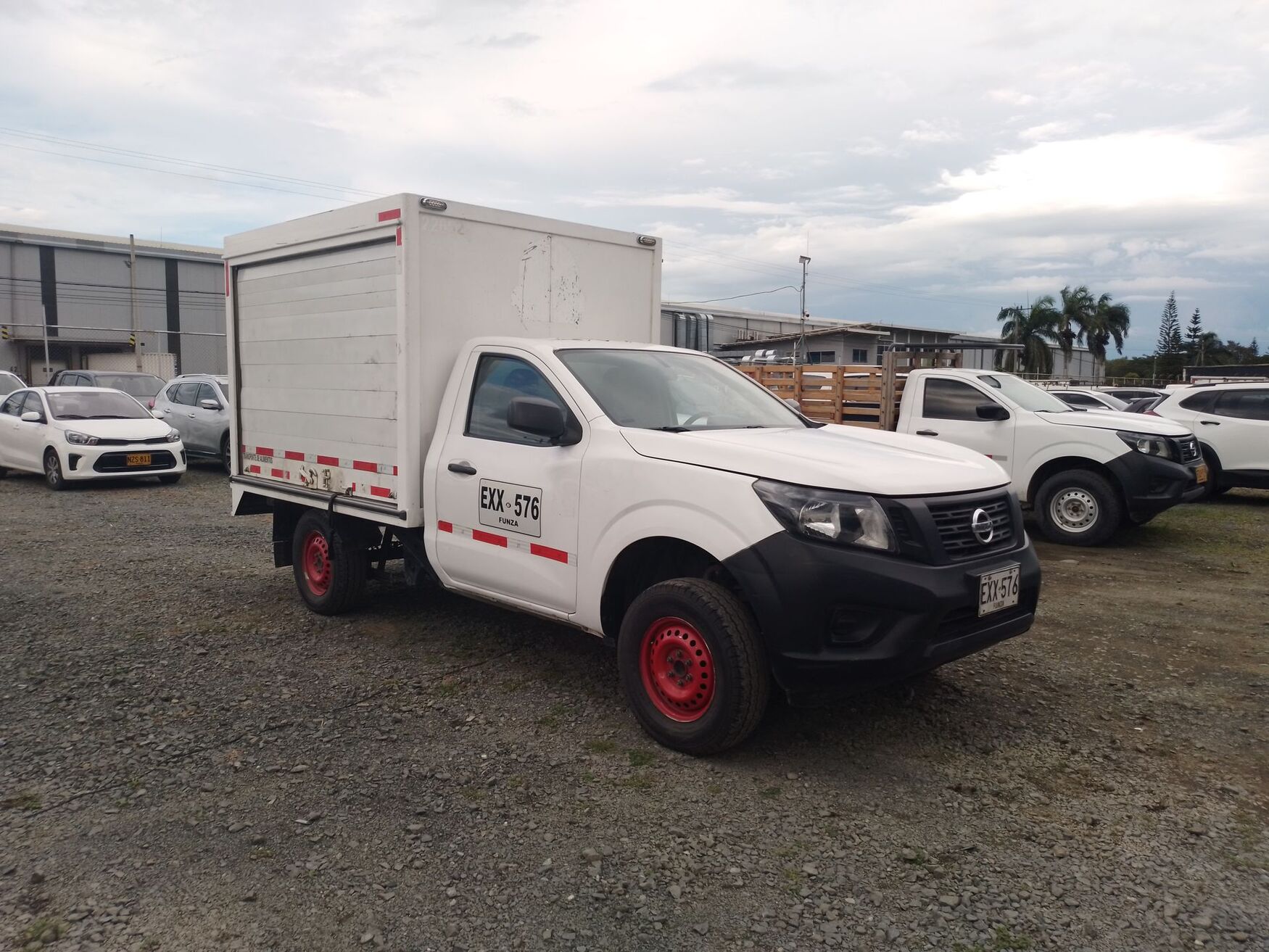 Nissan - Frontier - 2019 image number 1