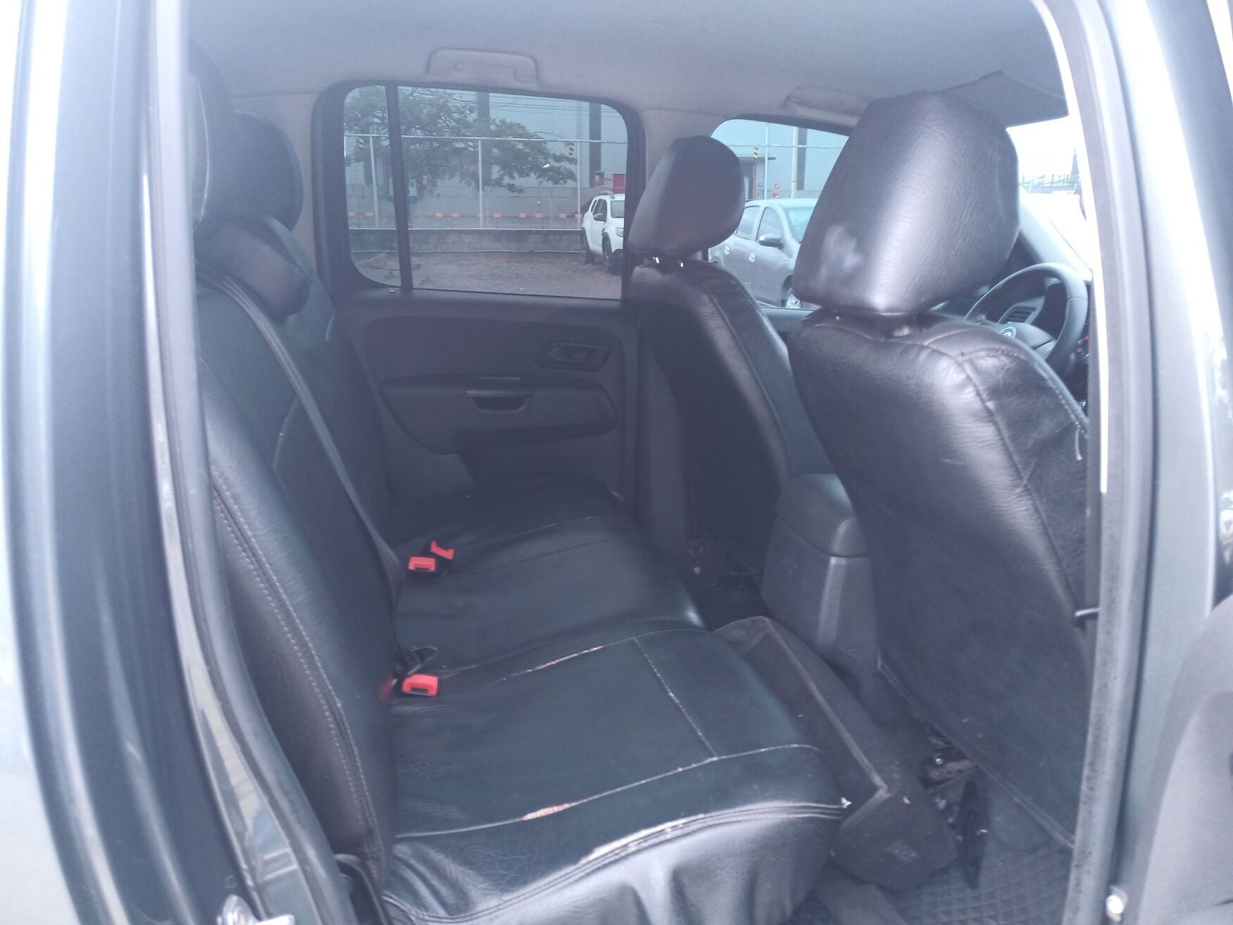 Volkswagen - Amarok - 2023 image number 3