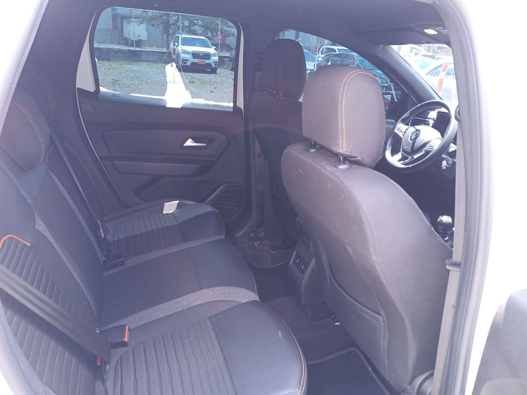 Renault - Duster - 2025 image number 3