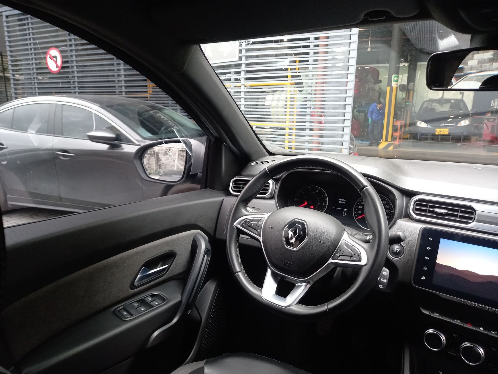 Renault - Duster - 2024 image number 11