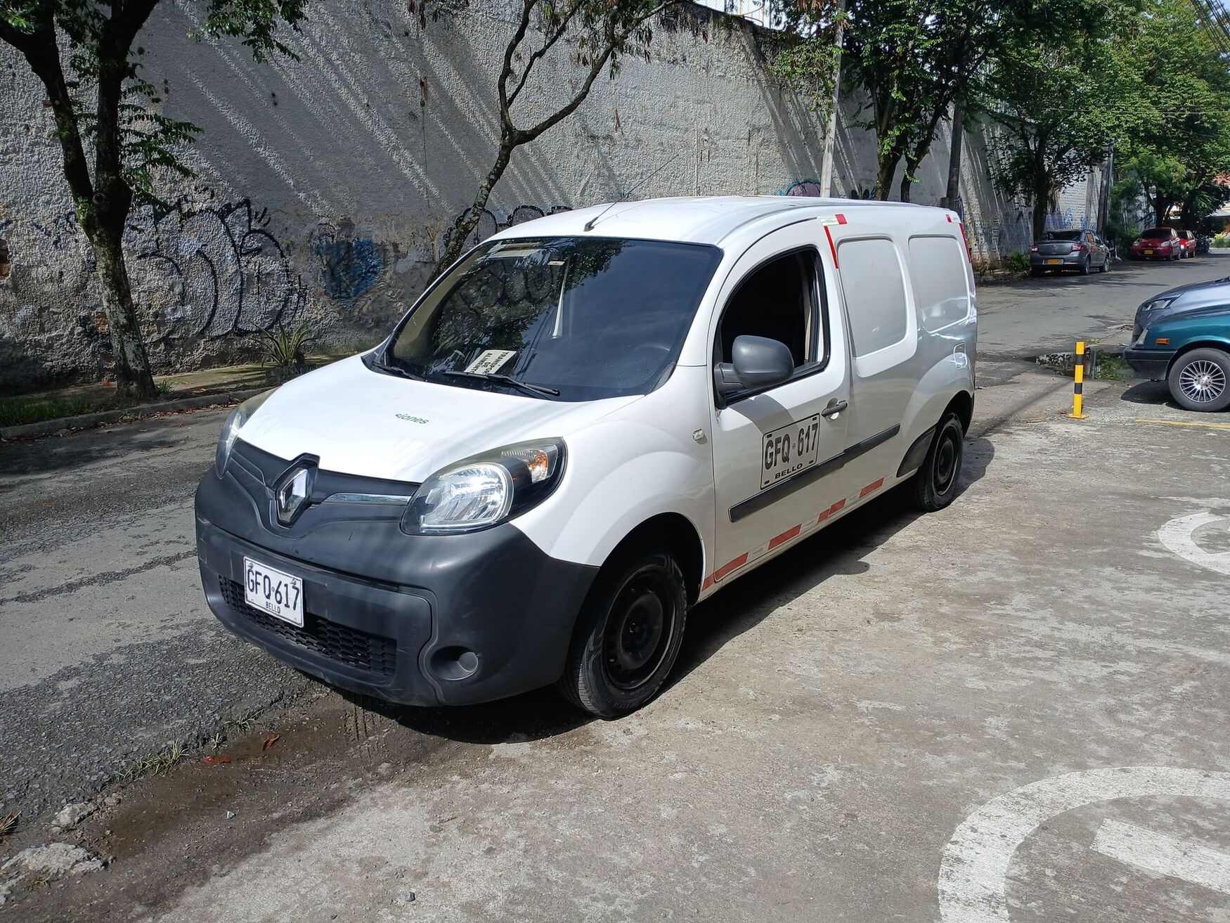 Renault - Kangoo ZE - 2019 image number 5
