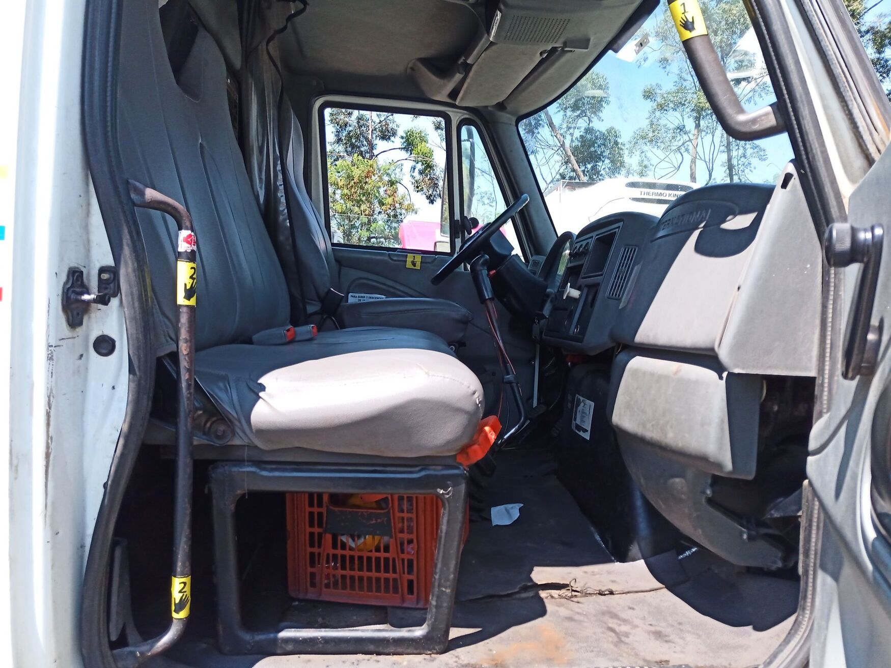 International - 4300 - 2012 image number 3