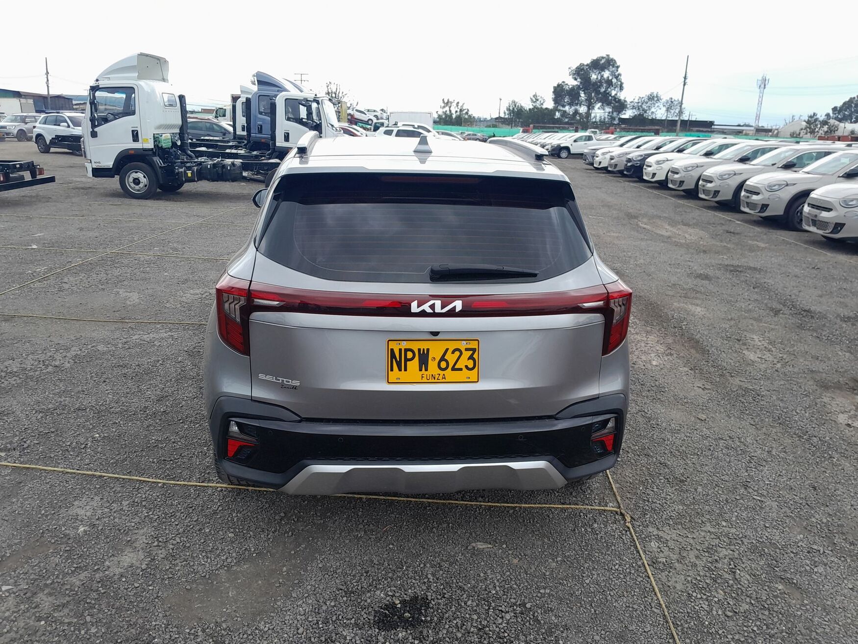 Kia - Seltos - 2025 image number 8