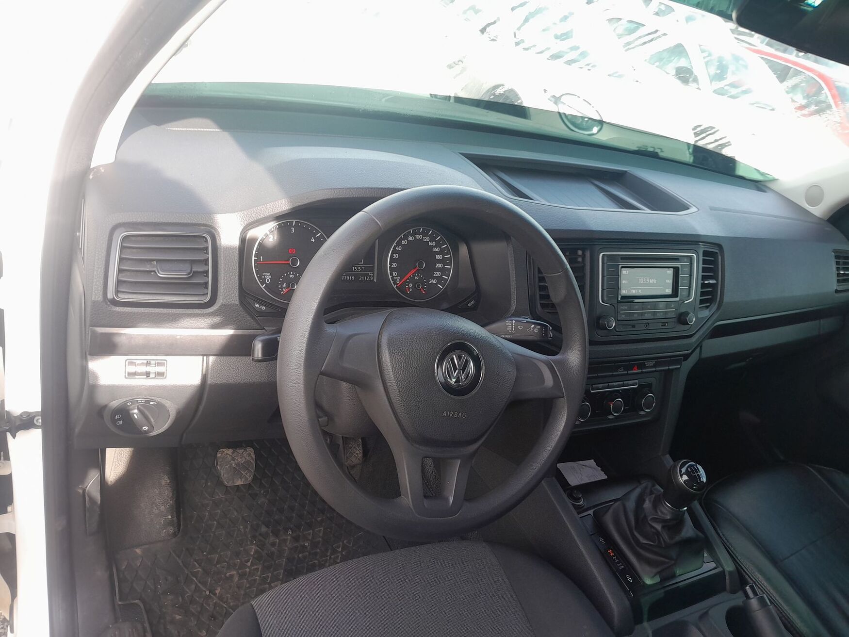 Volkswagen - Amarok - 2023 image number 11