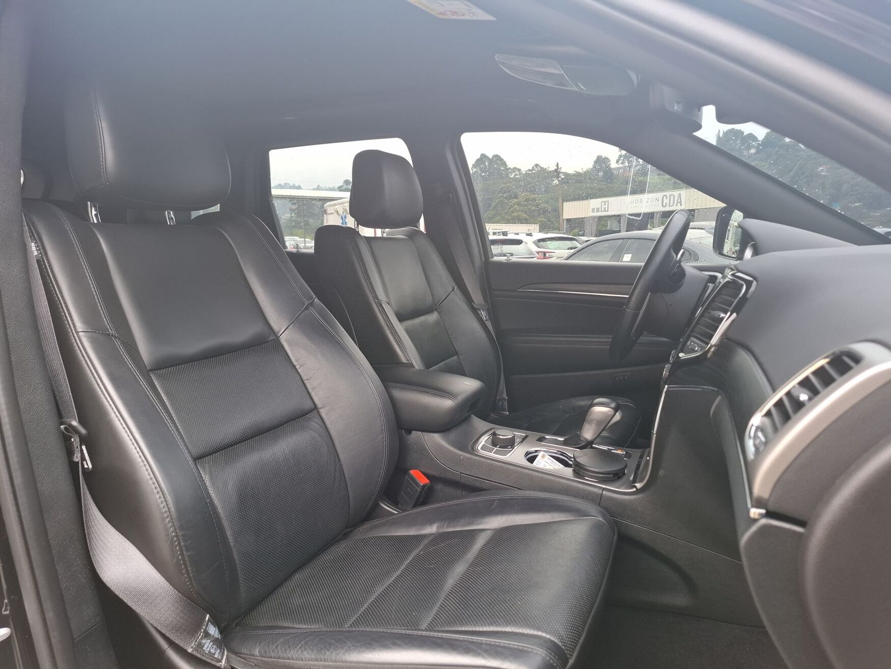 Jeep - Grand Cherokee - 2022 image number 3