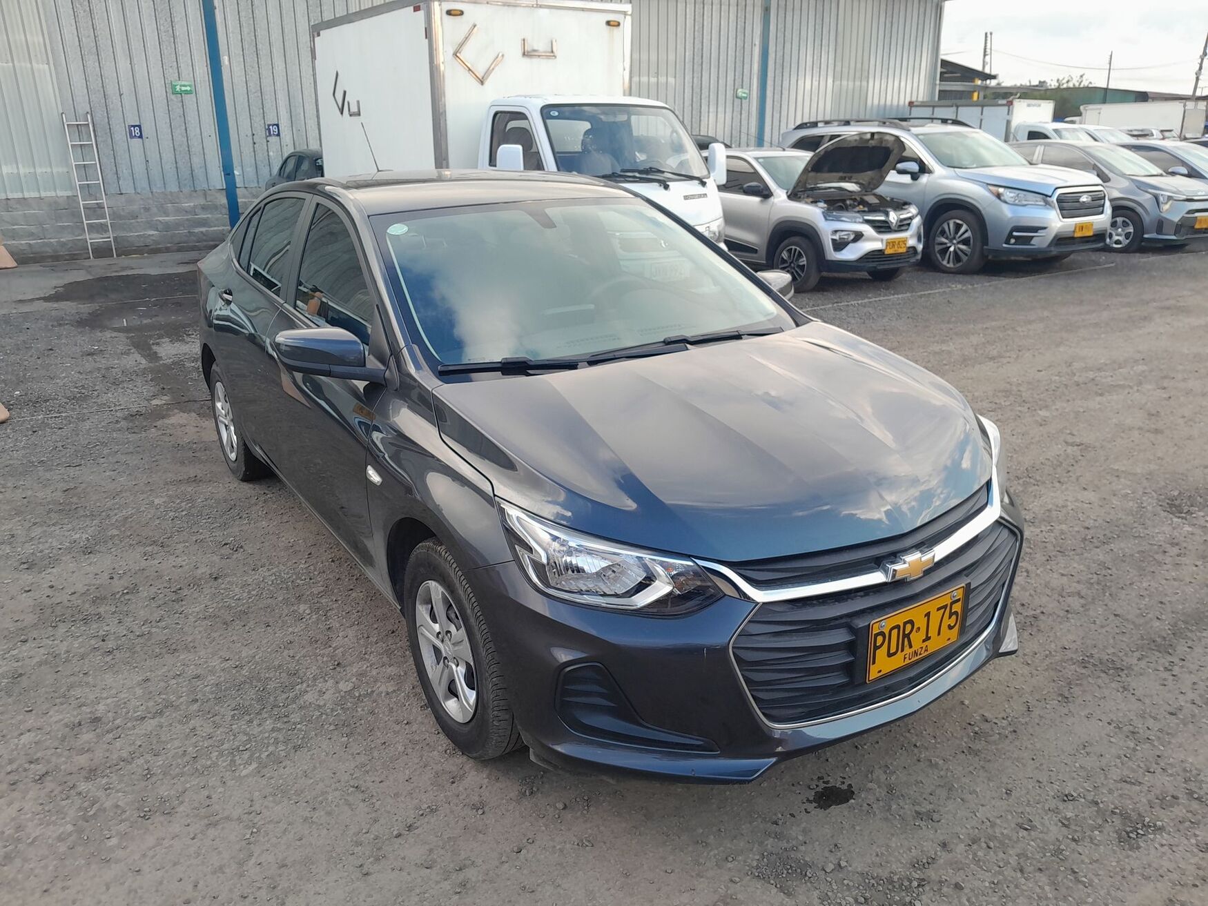Chevrolet - Onix - 2025 image number 1