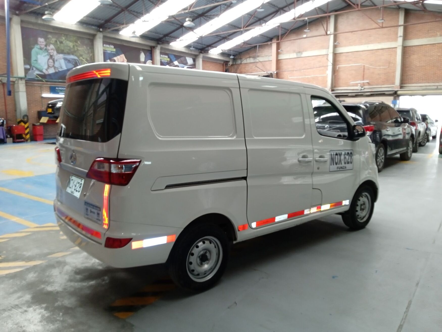 Changan - Van Plus - 2025 image number 9