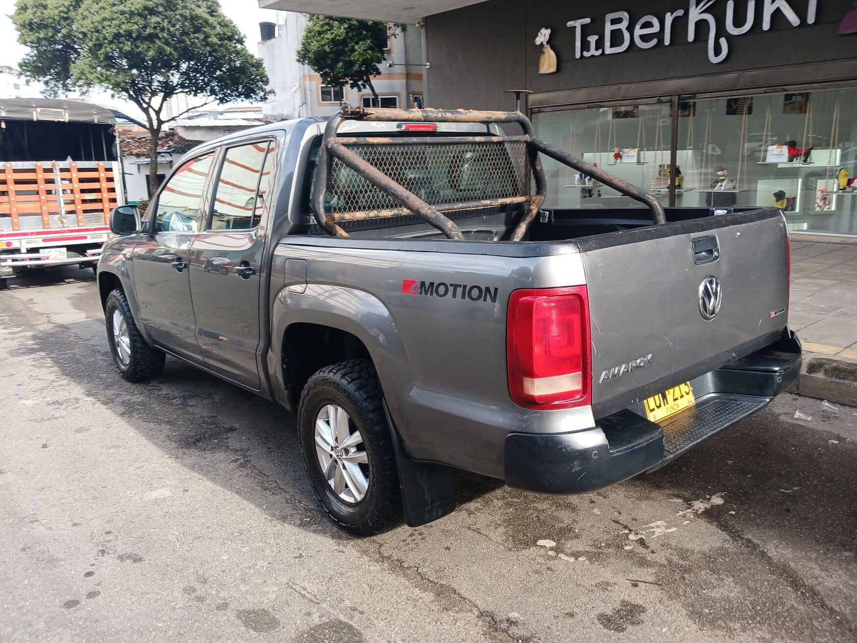 Volkswagen - Amarok - 2023 image number 7