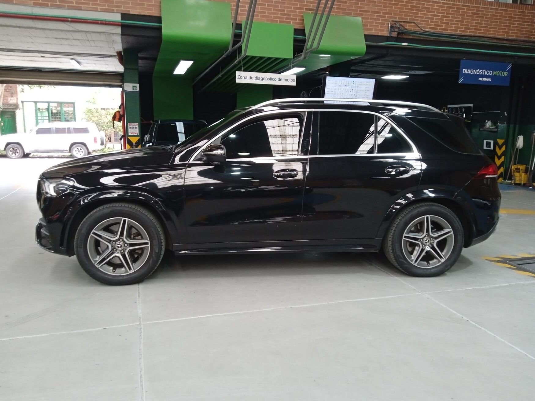 Mercedes Benz - GLE450 - 2022 image number 6