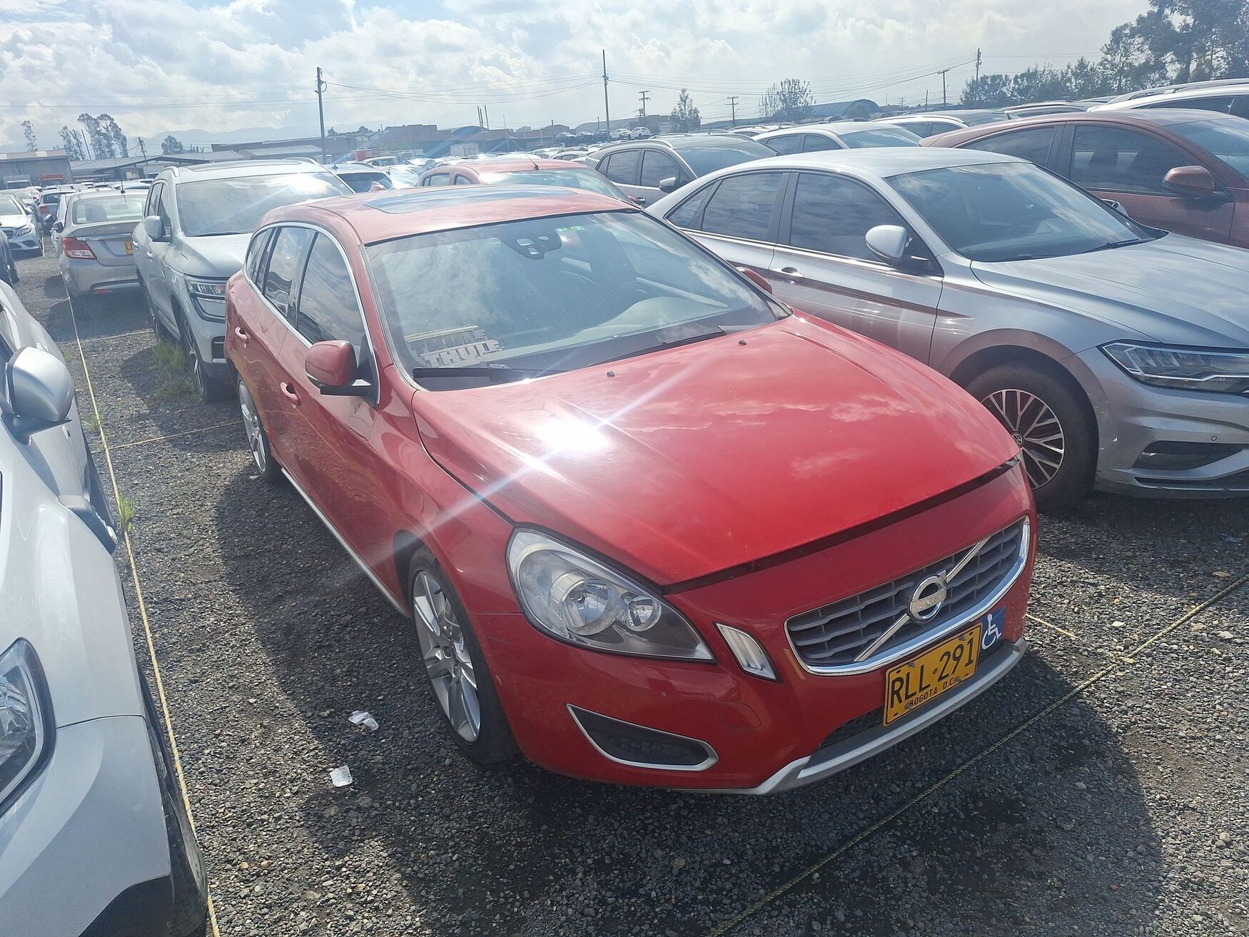 Volvo - V60 - 2011 image number 1