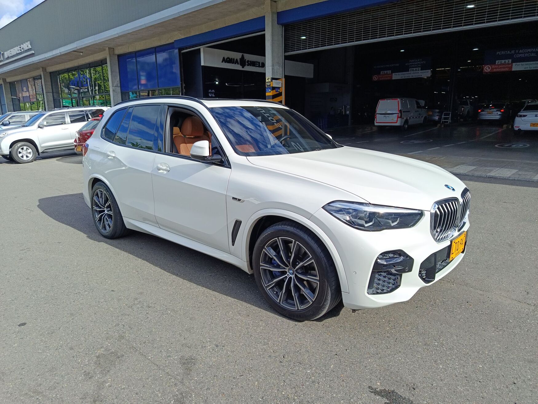 BMW - X5 - 2023 image number 1