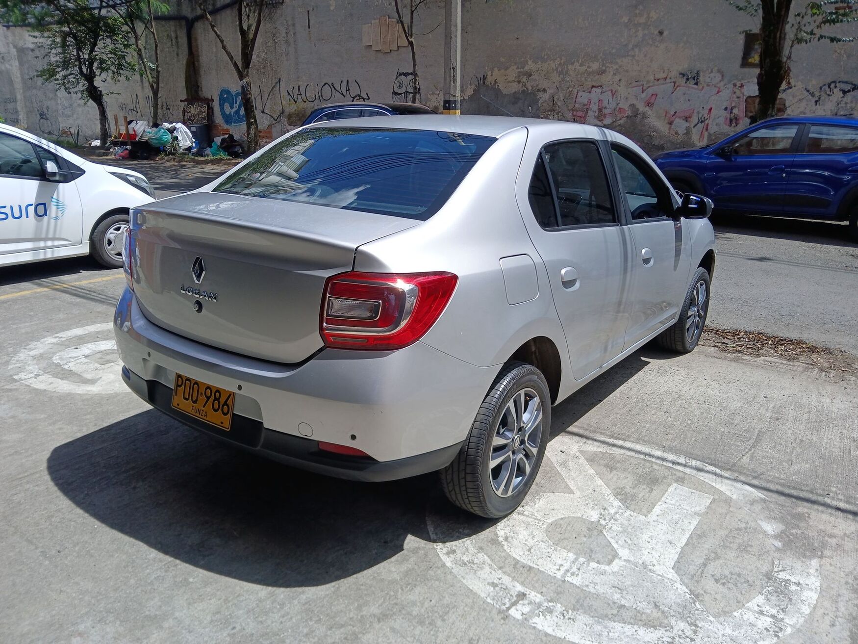 Renault - Logan - 2026 image number 9