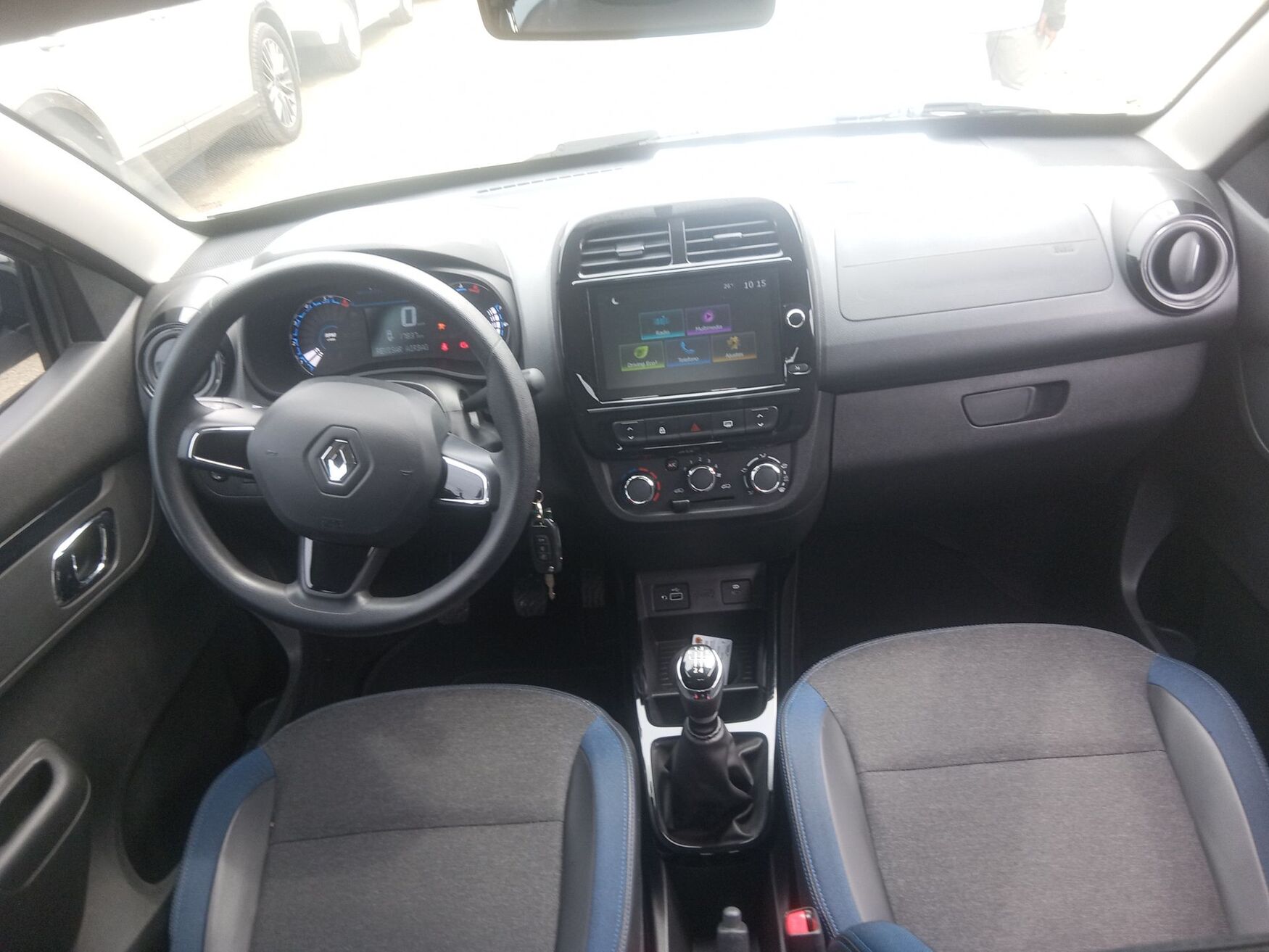 Renault - Kwid - 2026 image number 11