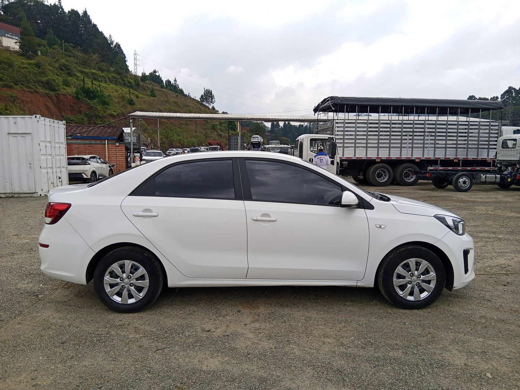 Kia - Soluto - 2026 image number 10