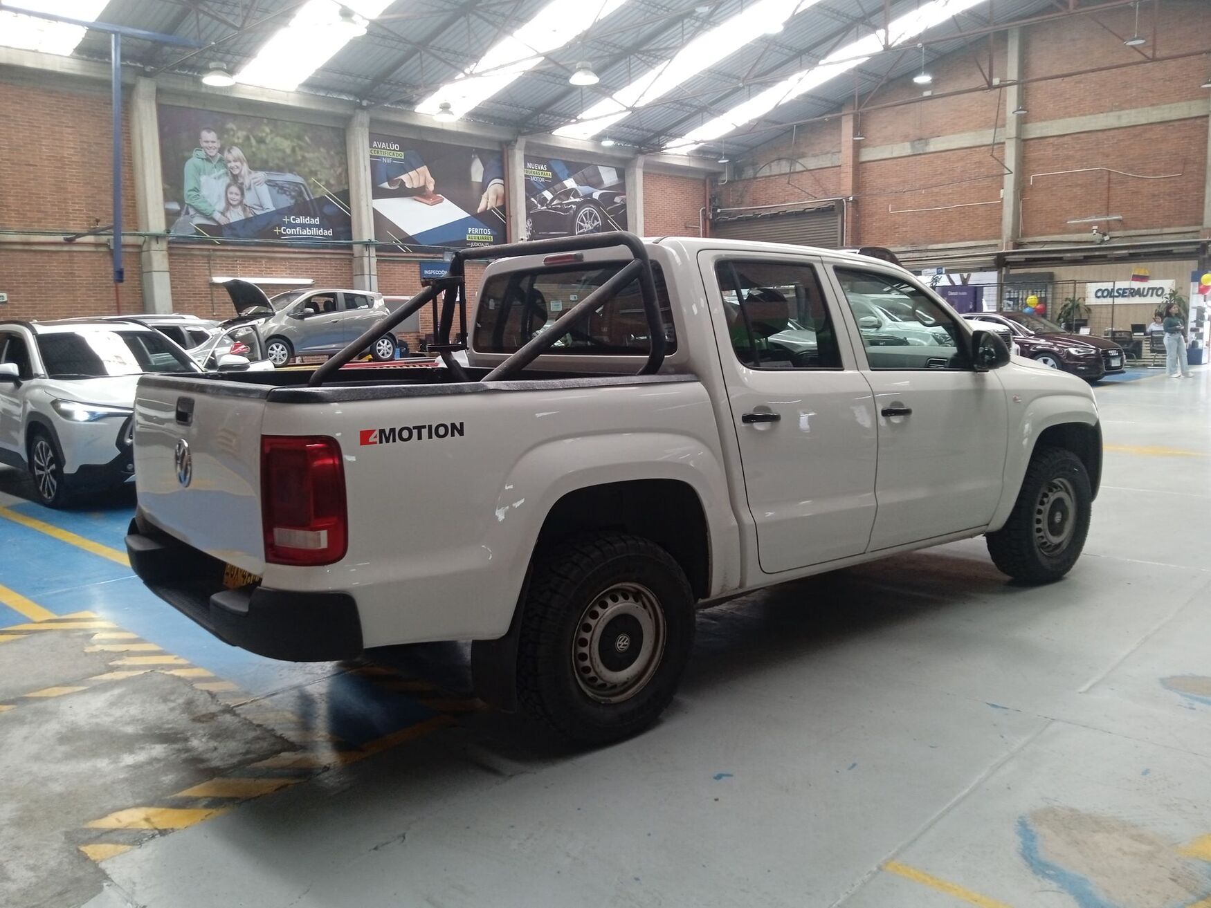 Volkswagen - Amarok - 2023 image number 9