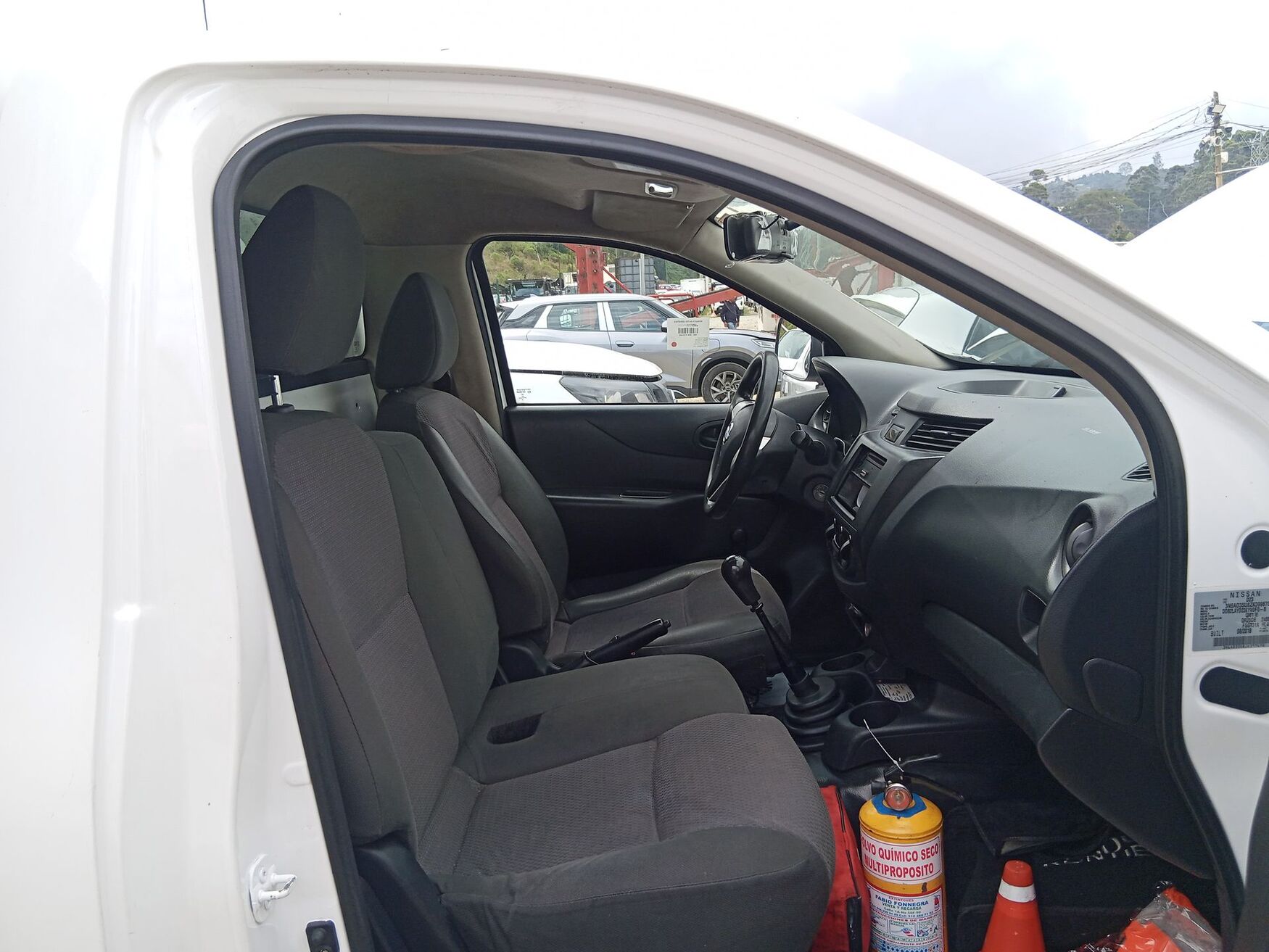 Nissan - Frontier - 2019 image number 2