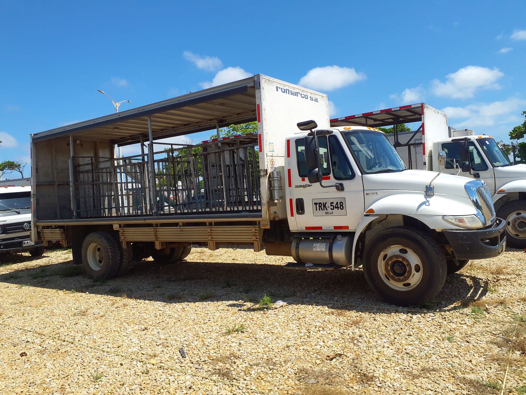 International - 4300 - 2013 image number 10