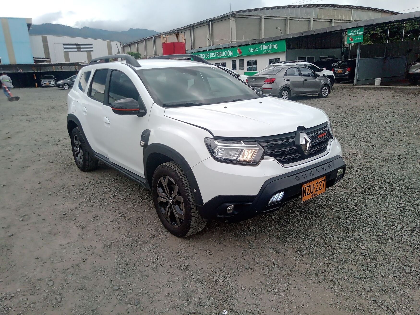Renault - Duster - 2025 image number 1