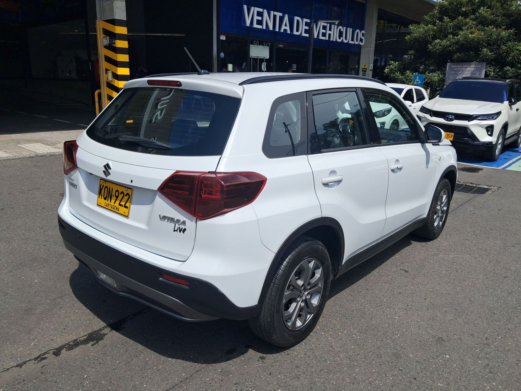 Suzuki - Vitara - 2023 image number 9