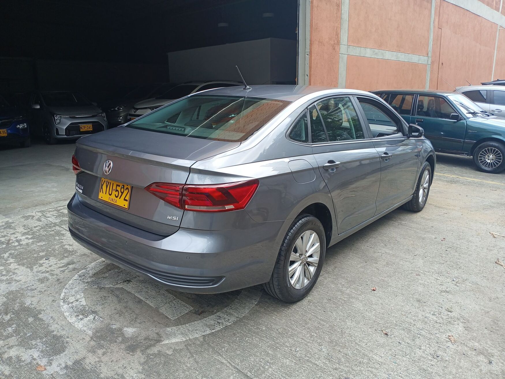 Volkswagen - Virtus - 2022 image number 9