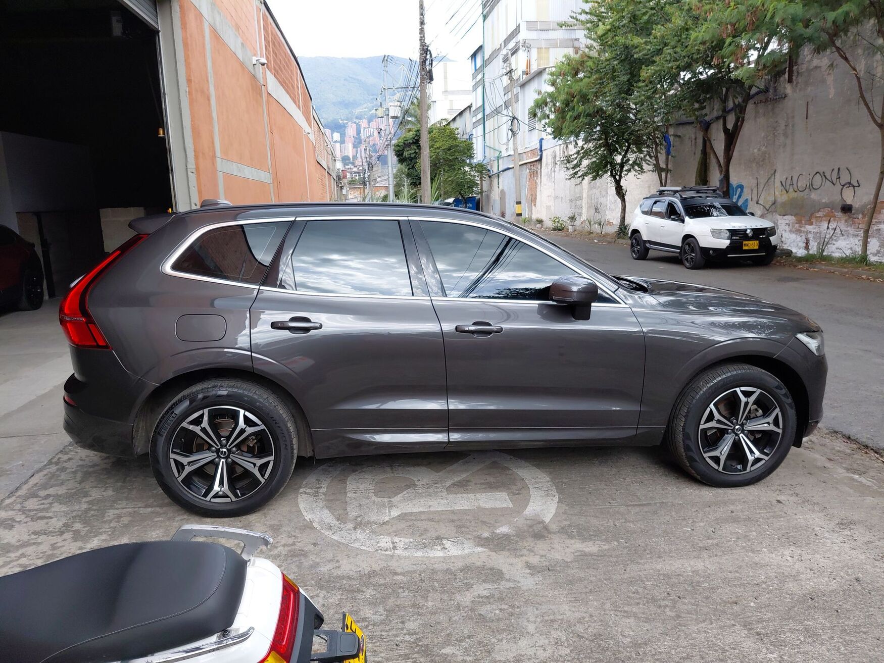 Volvo - XC60 - 2022 image number 10