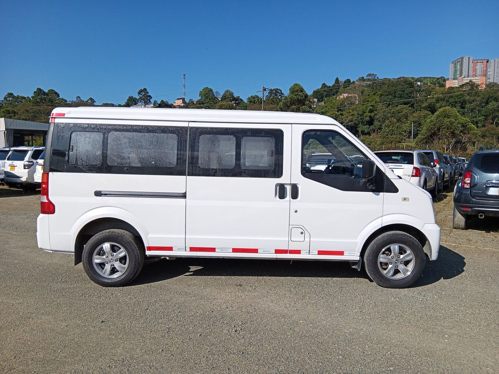 DFSK - C37 - 2024 image number 10