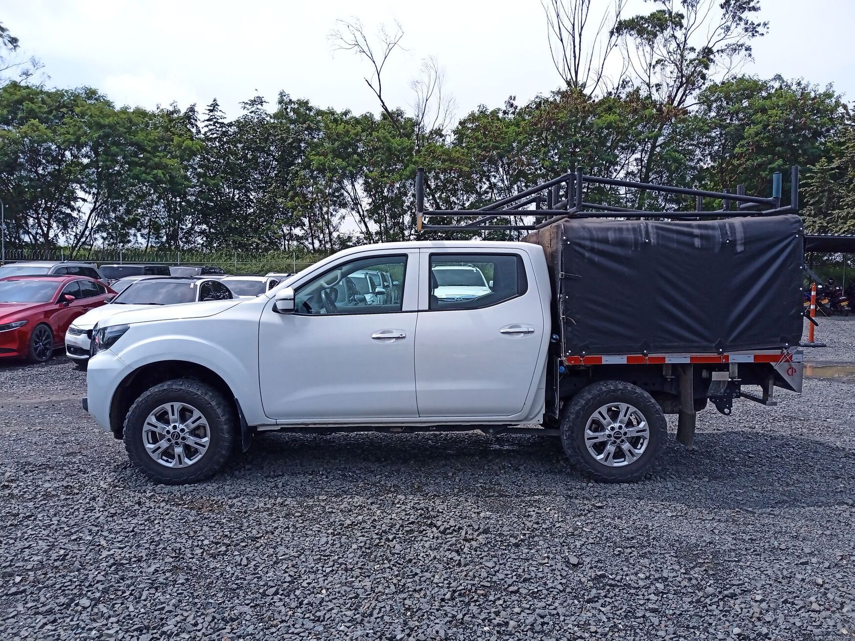 Nissan - Frontier - 2025 image number 6