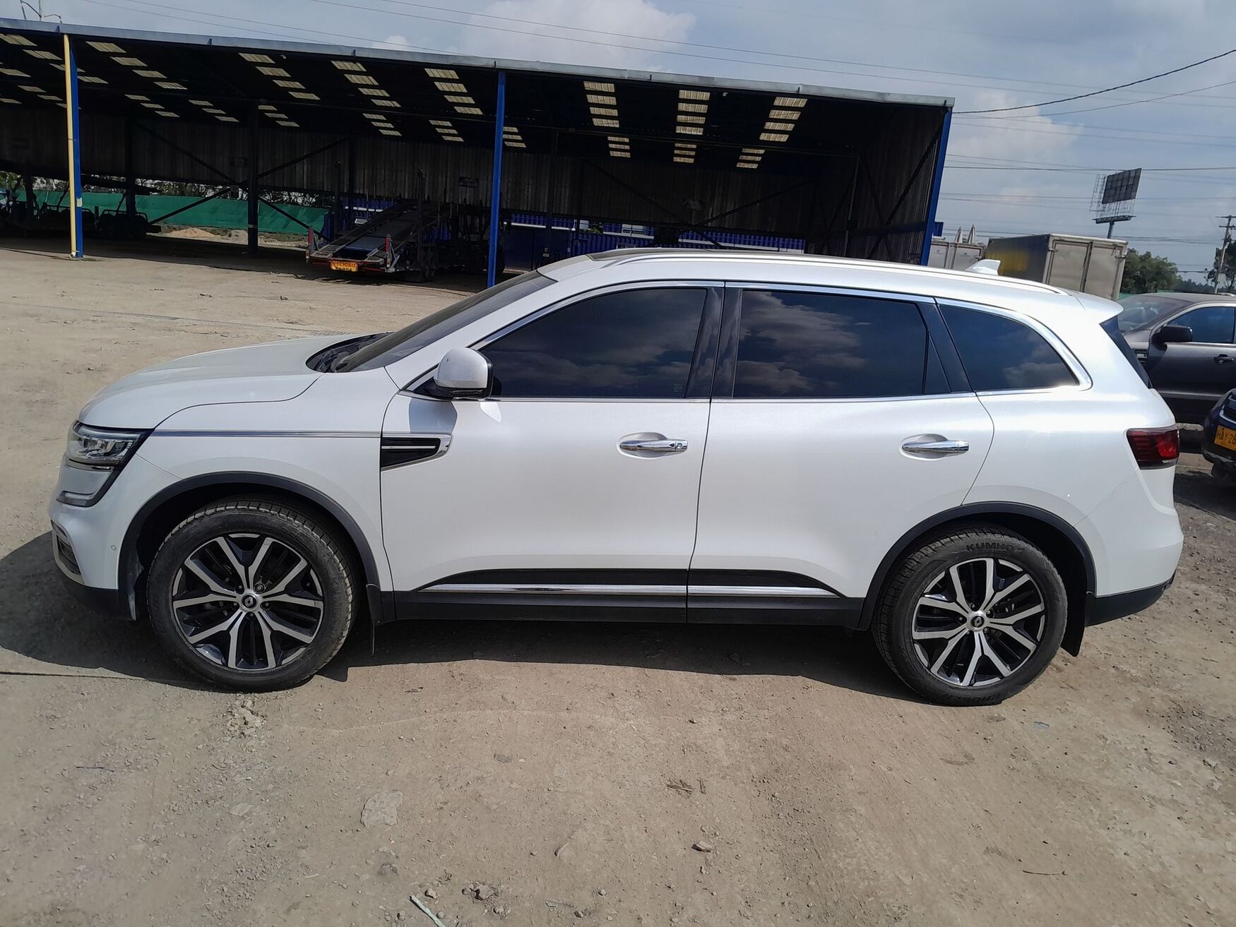 Renault - Koleos - 2023 image number 6