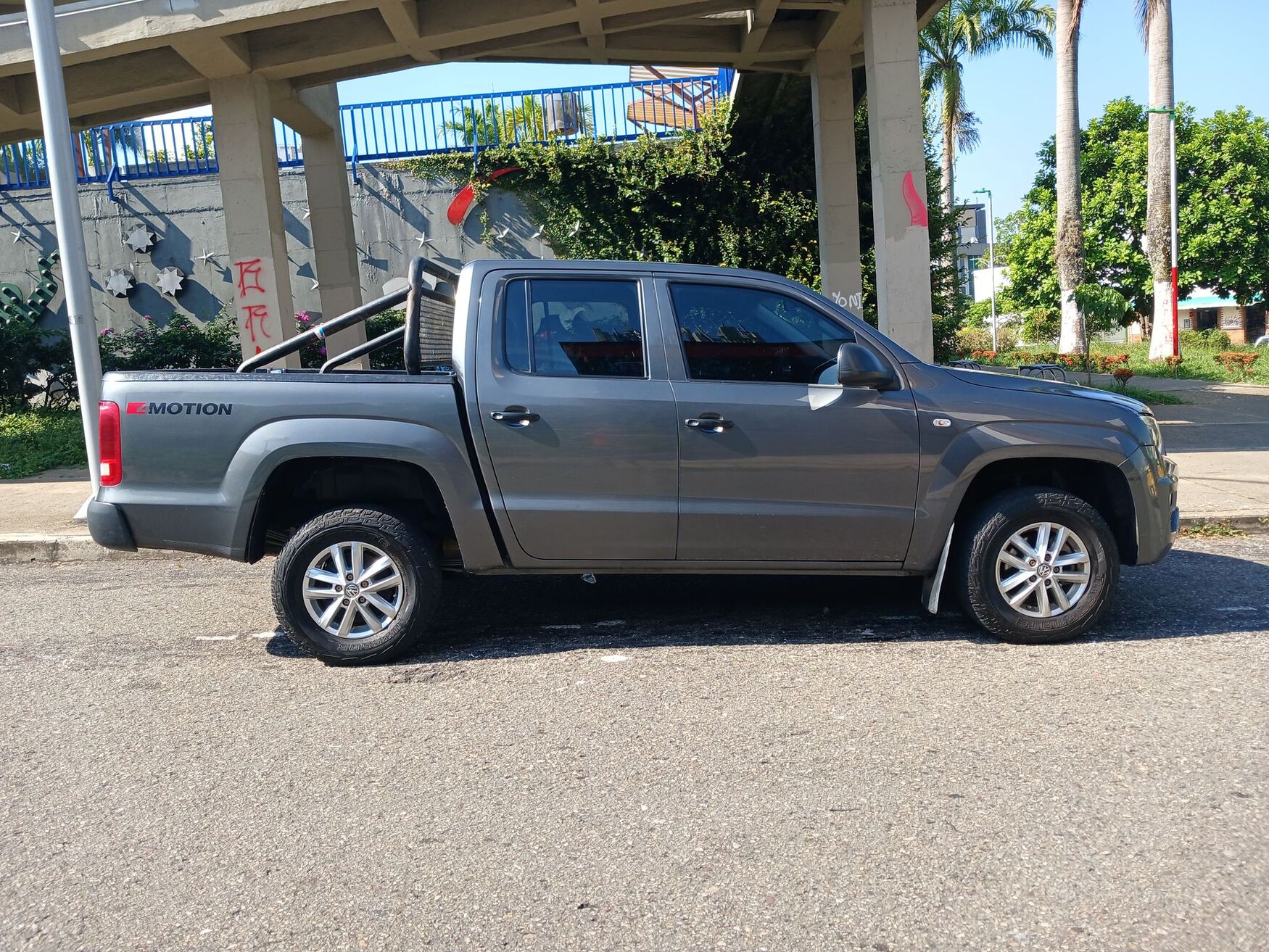Volkswagen - Amarok - 2023 image number 10