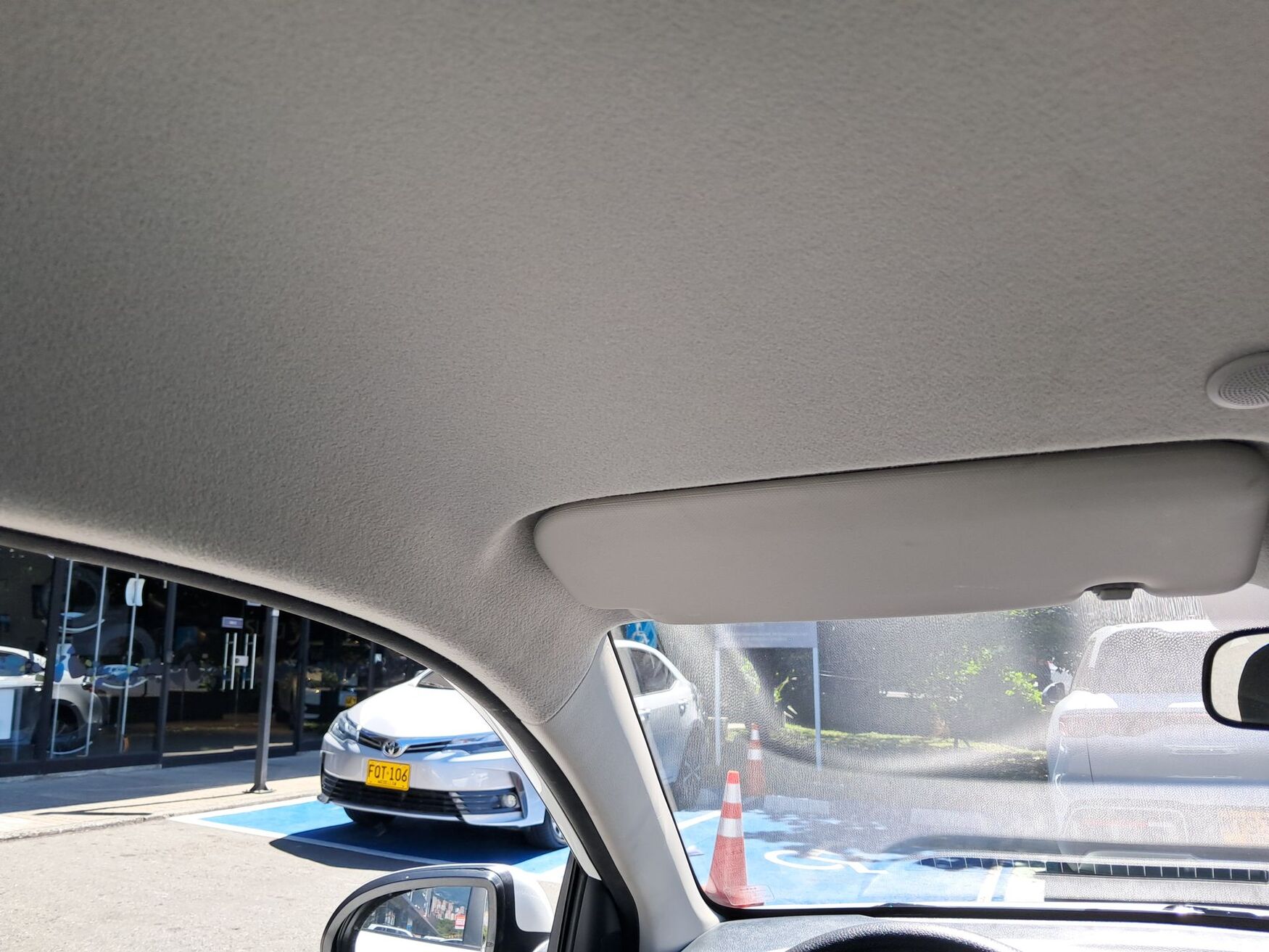 Kia - Soluto - 2026 image number 2