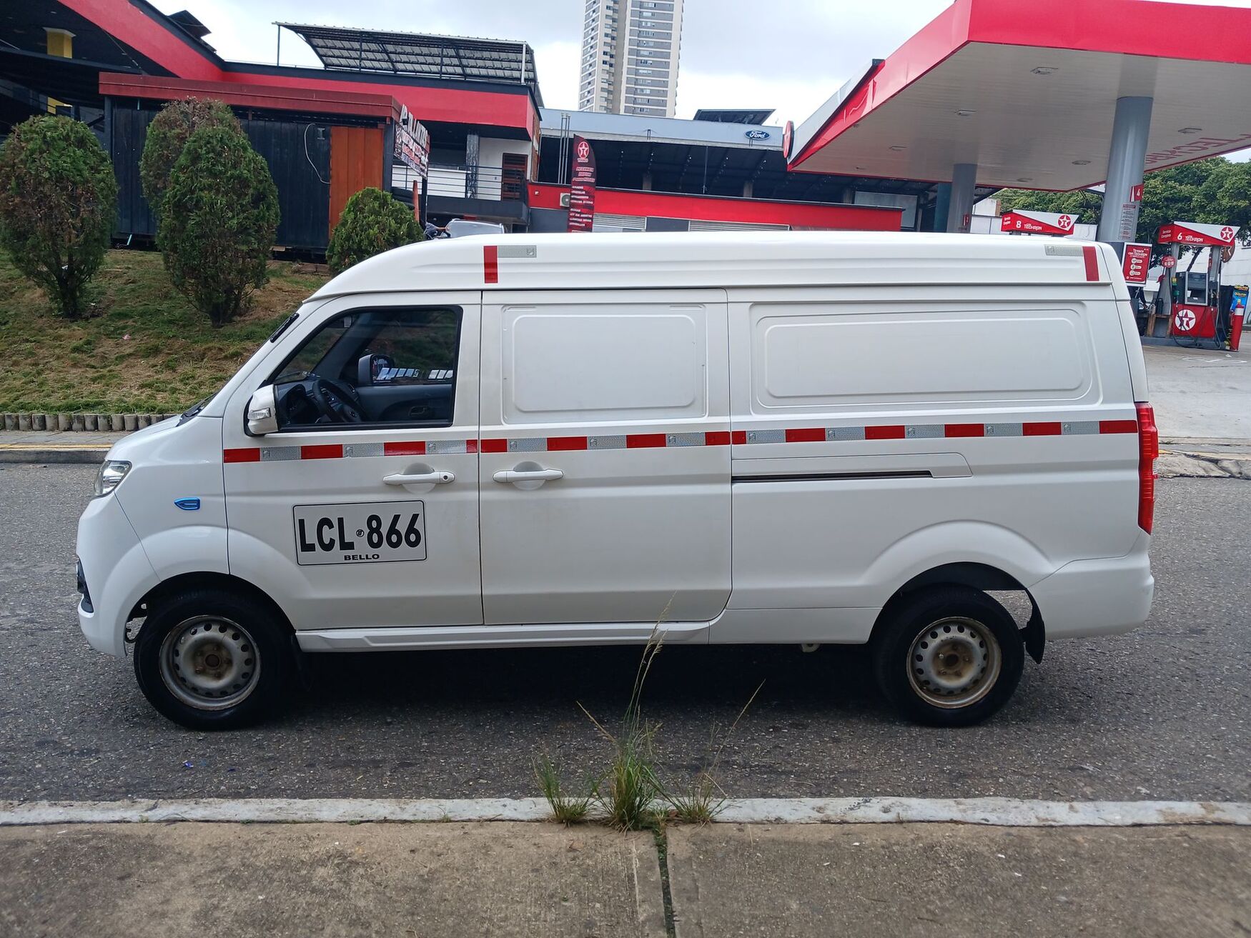 Dongfeng - E-Cargo 1T - 2022 image number 6