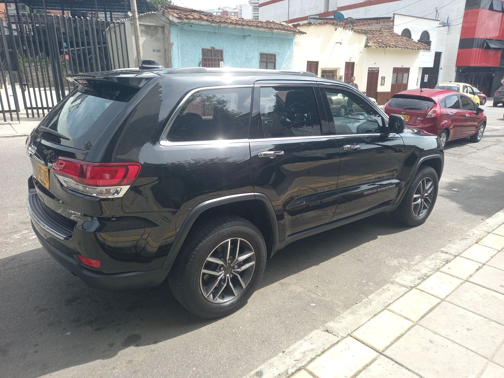 Jeep - Grand Cherokee - 2021 image number 9
