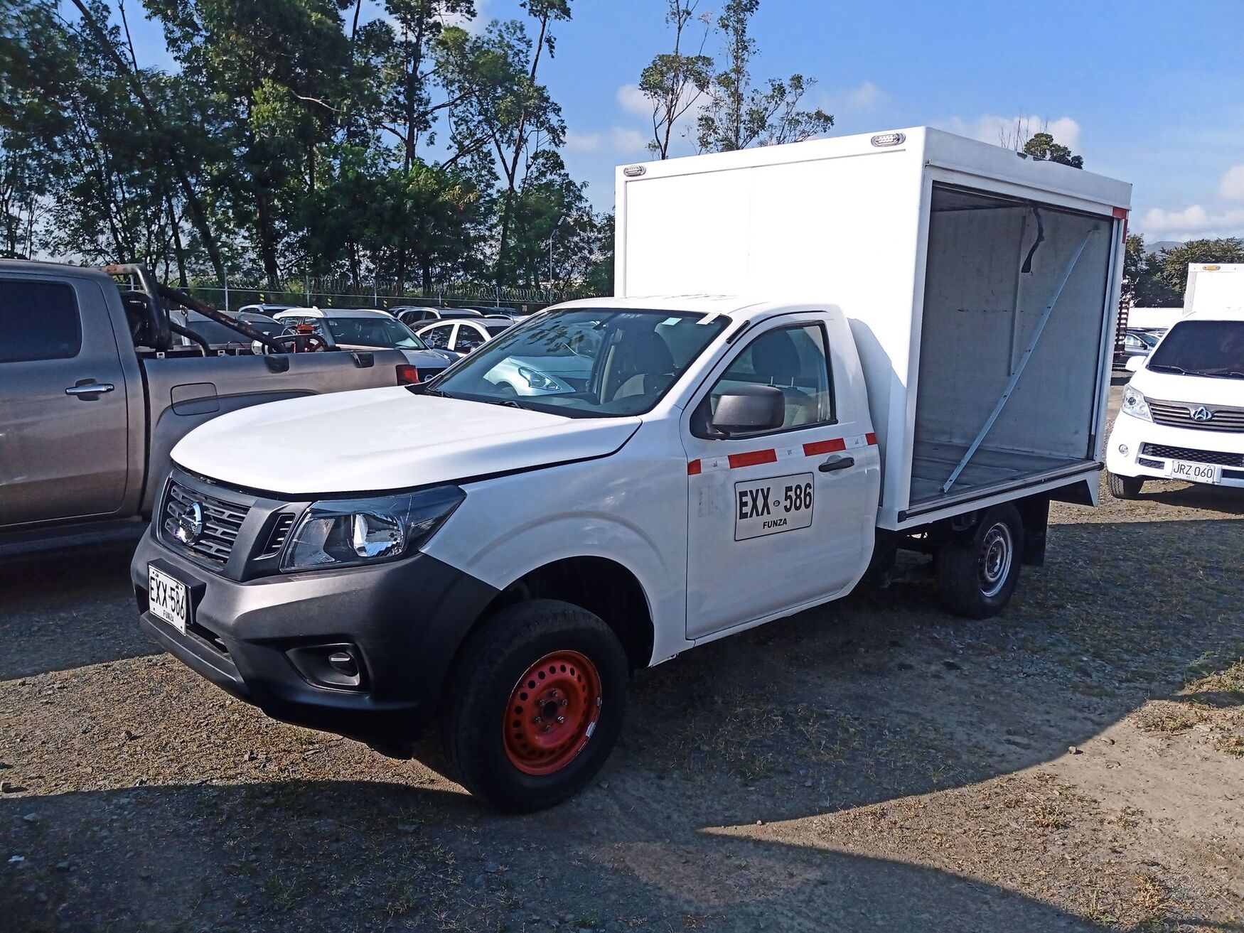 Nissan - Frontier - 2019 image number 5