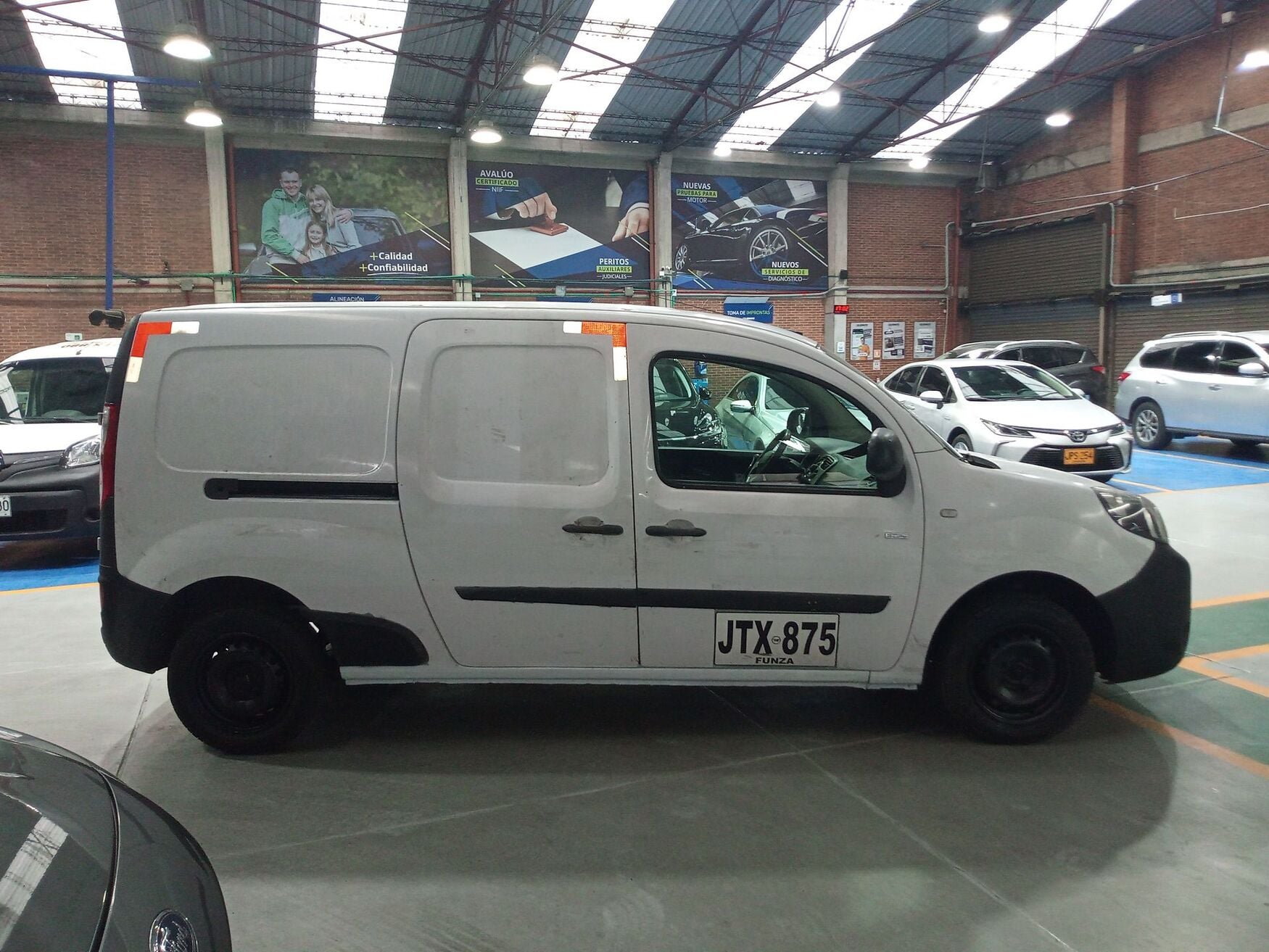 Renault - Kangoo ZE - 2020 image number 10