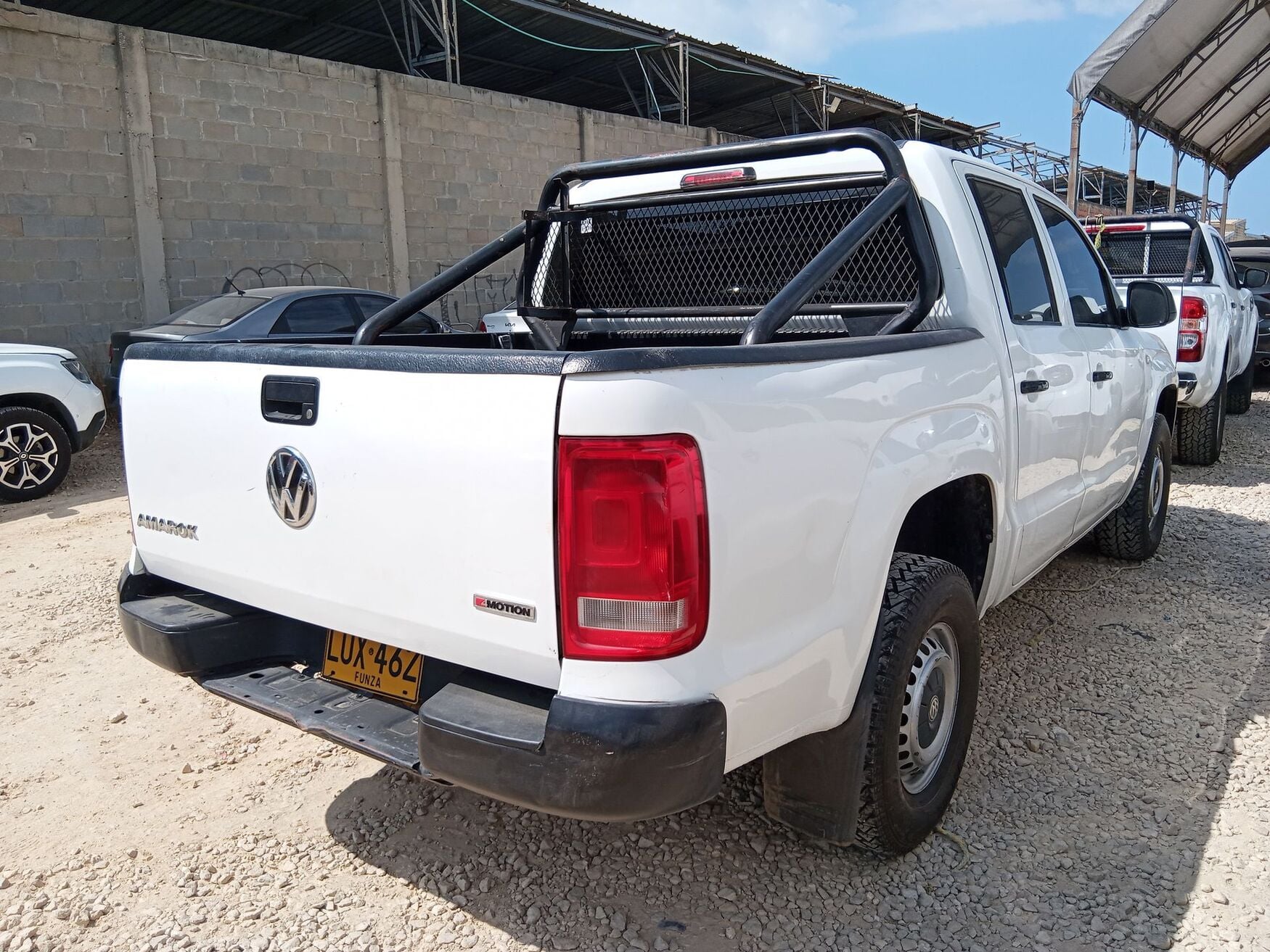 Volkswagen - Amarok - 2023 image number 9