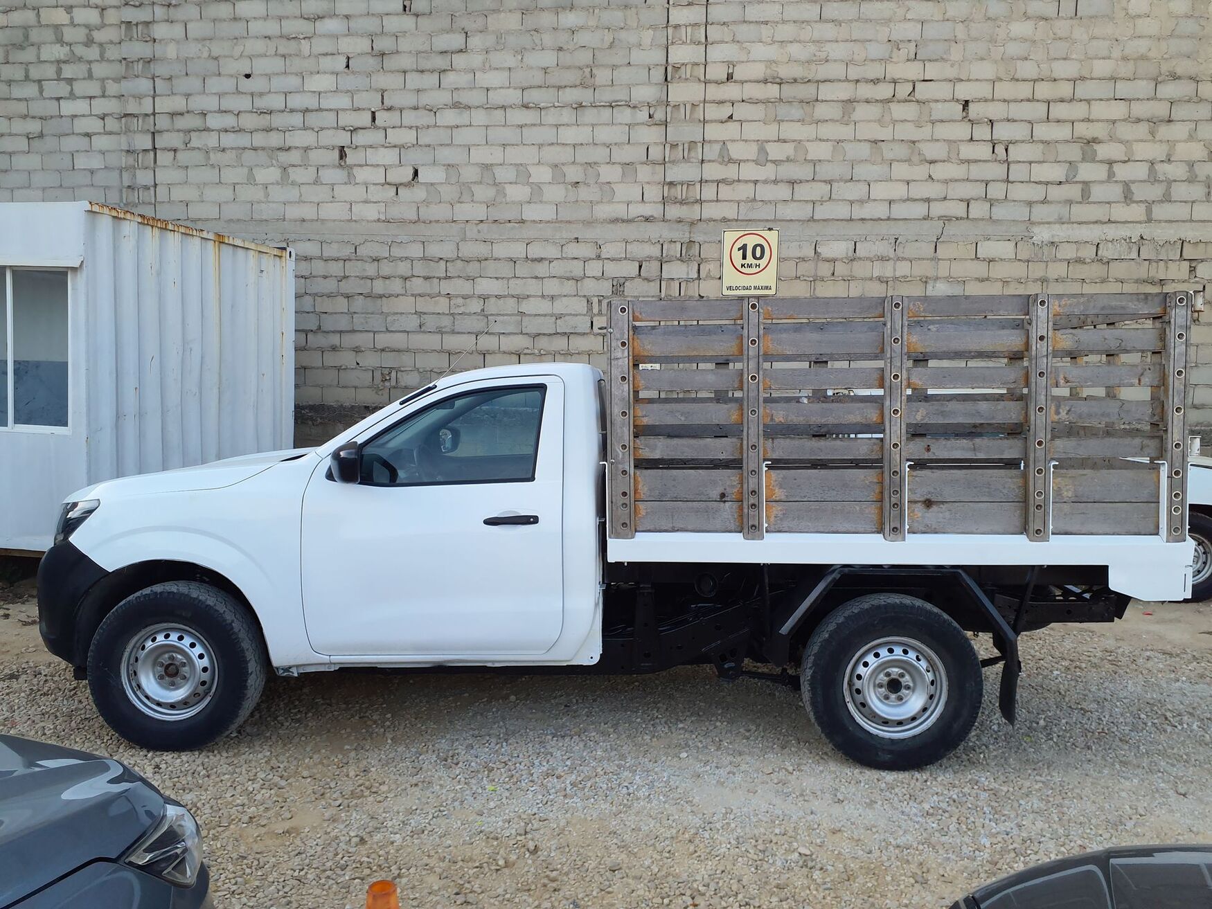 Nissan - Frontier - 2021 image number 6