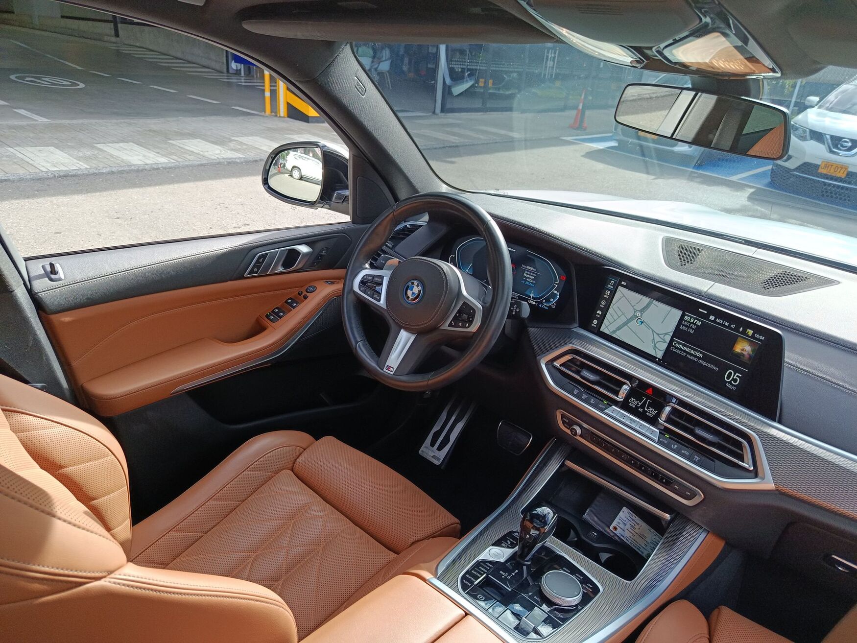 BMW - X5 - 2023 image number 11