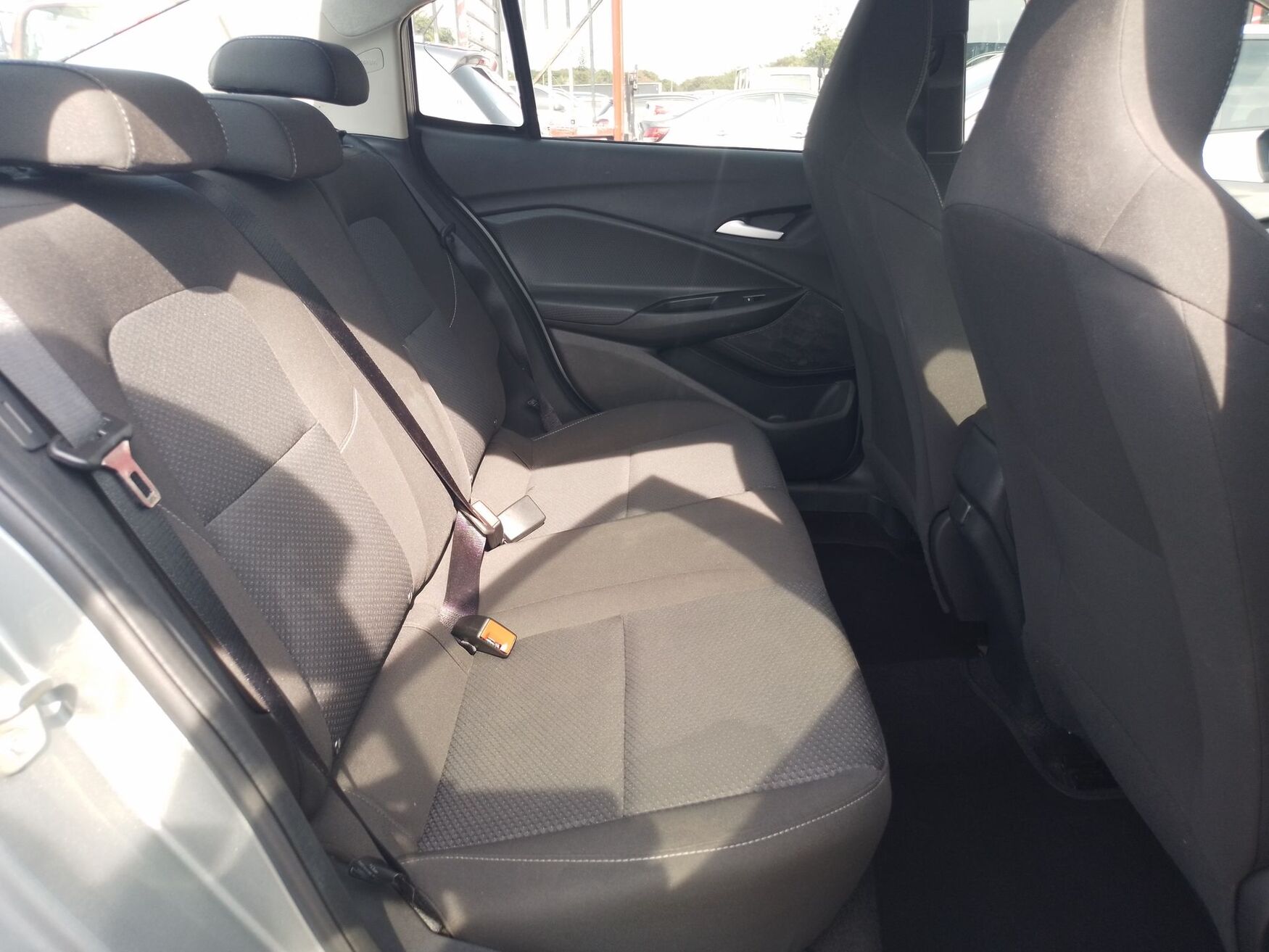 Chevrolet - Onix - 2025 image number 3