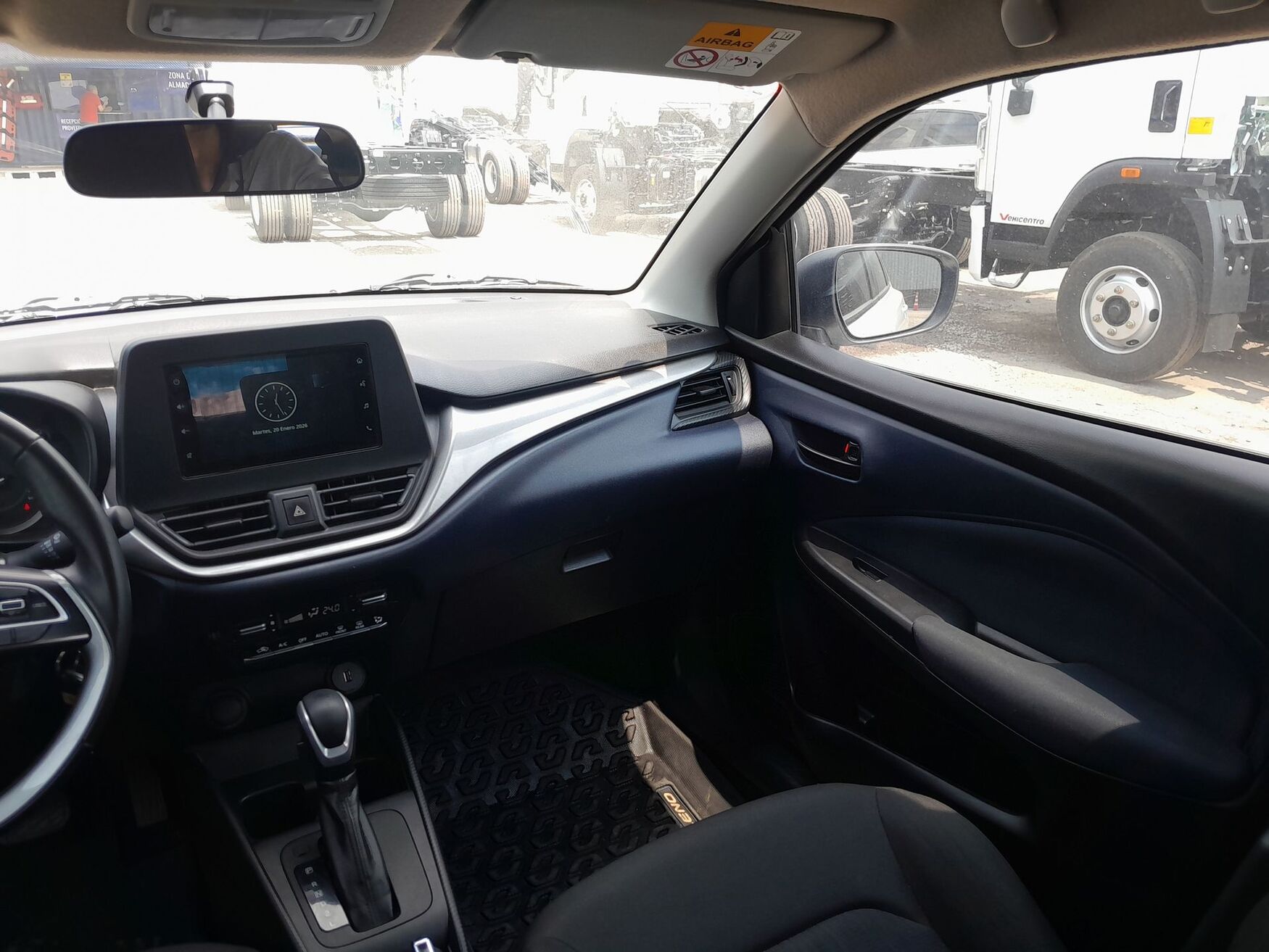 Suzuki - Baleno - 2023 image number 2