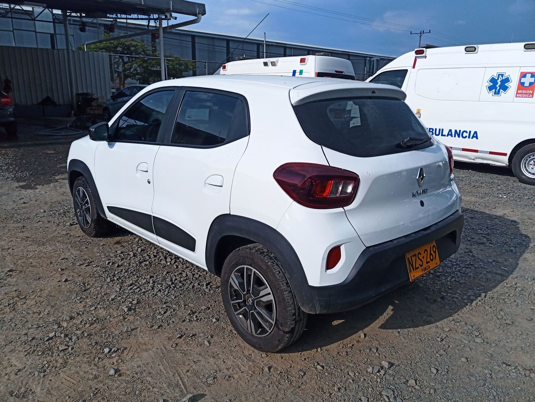 Renault - Kwid - 2025 image number 7