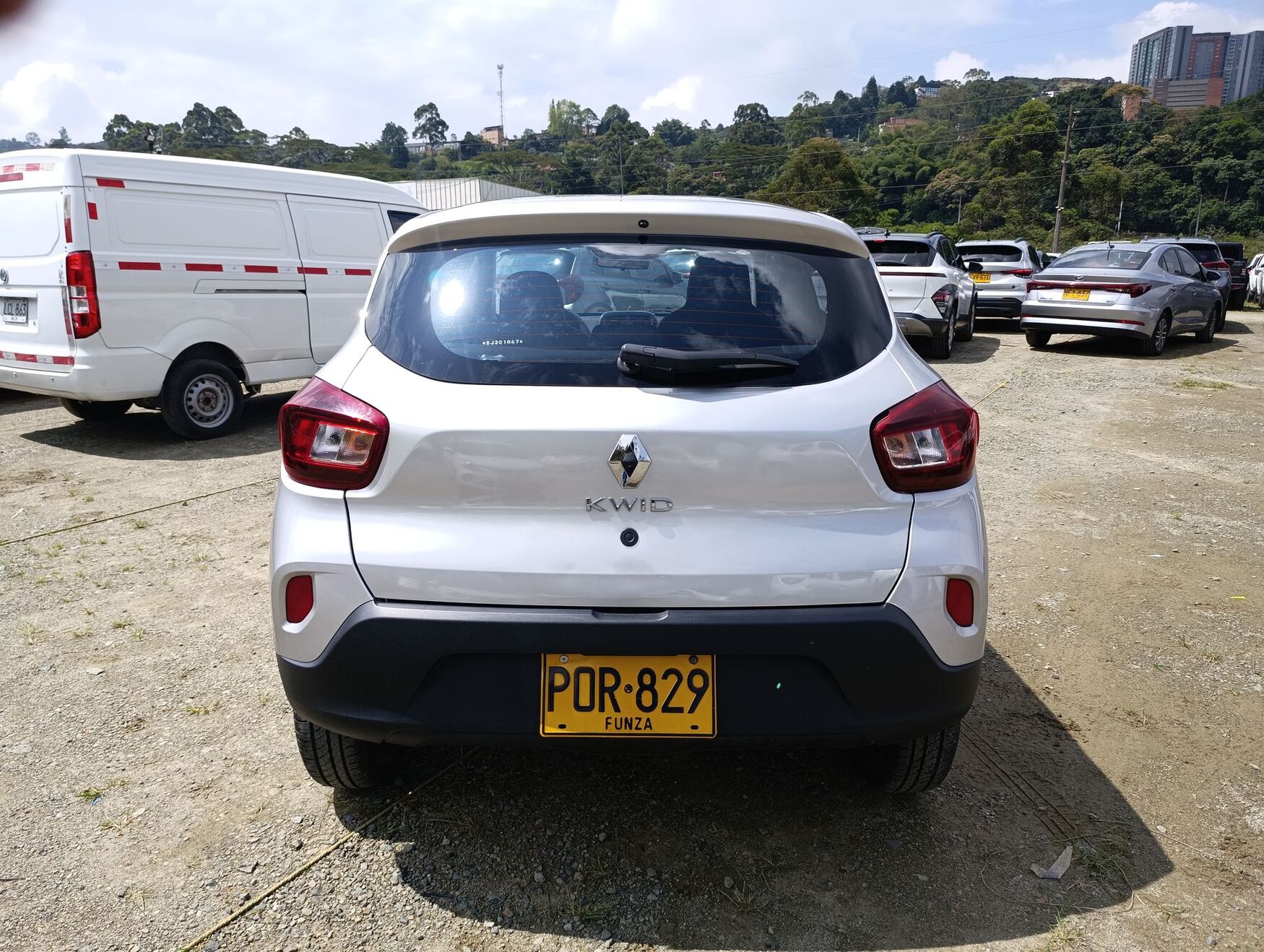 Renault - Kwid - 2025 image number 8