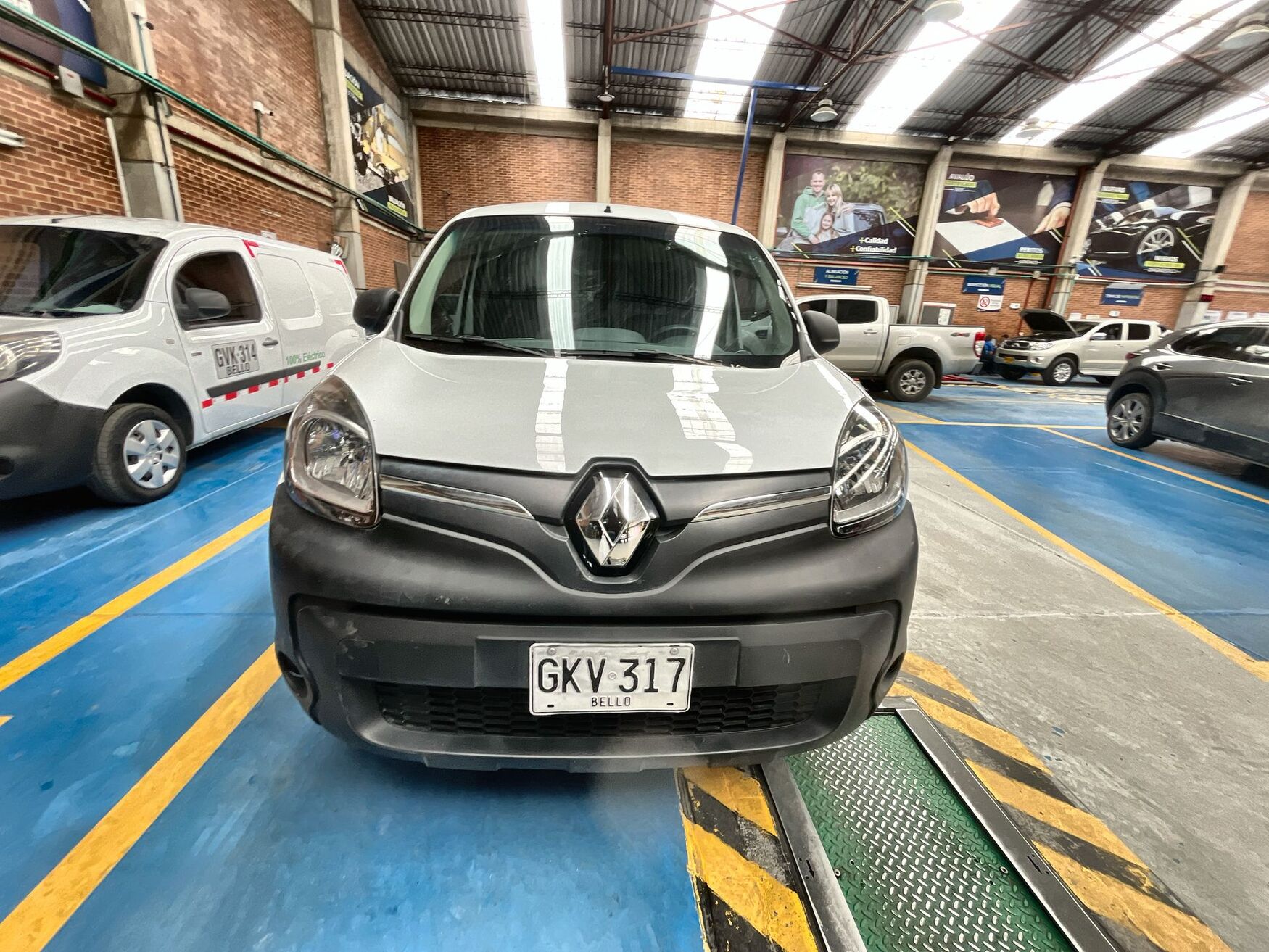 Renault - Kangoo ZE - 2020 image number 4
