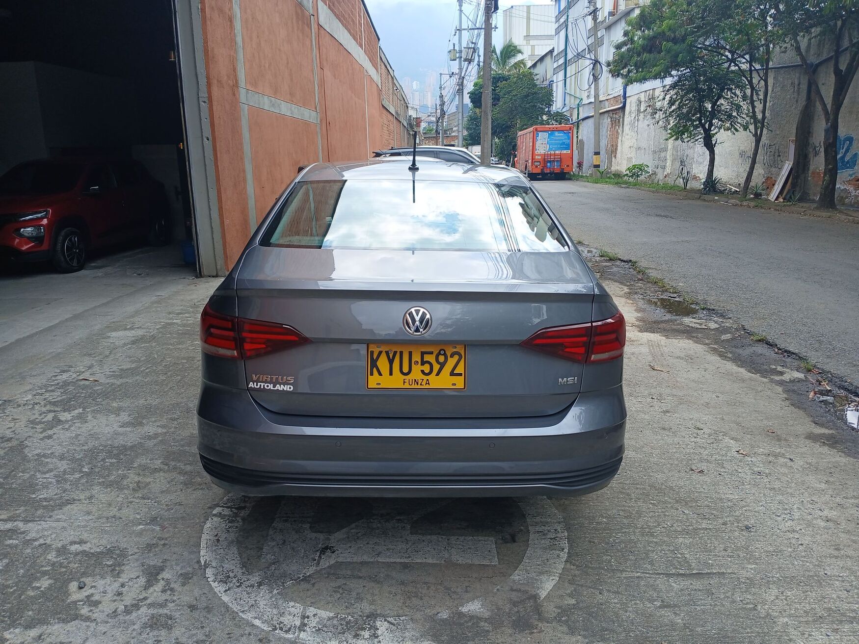 Volkswagen - Virtus - 2022 image number 8